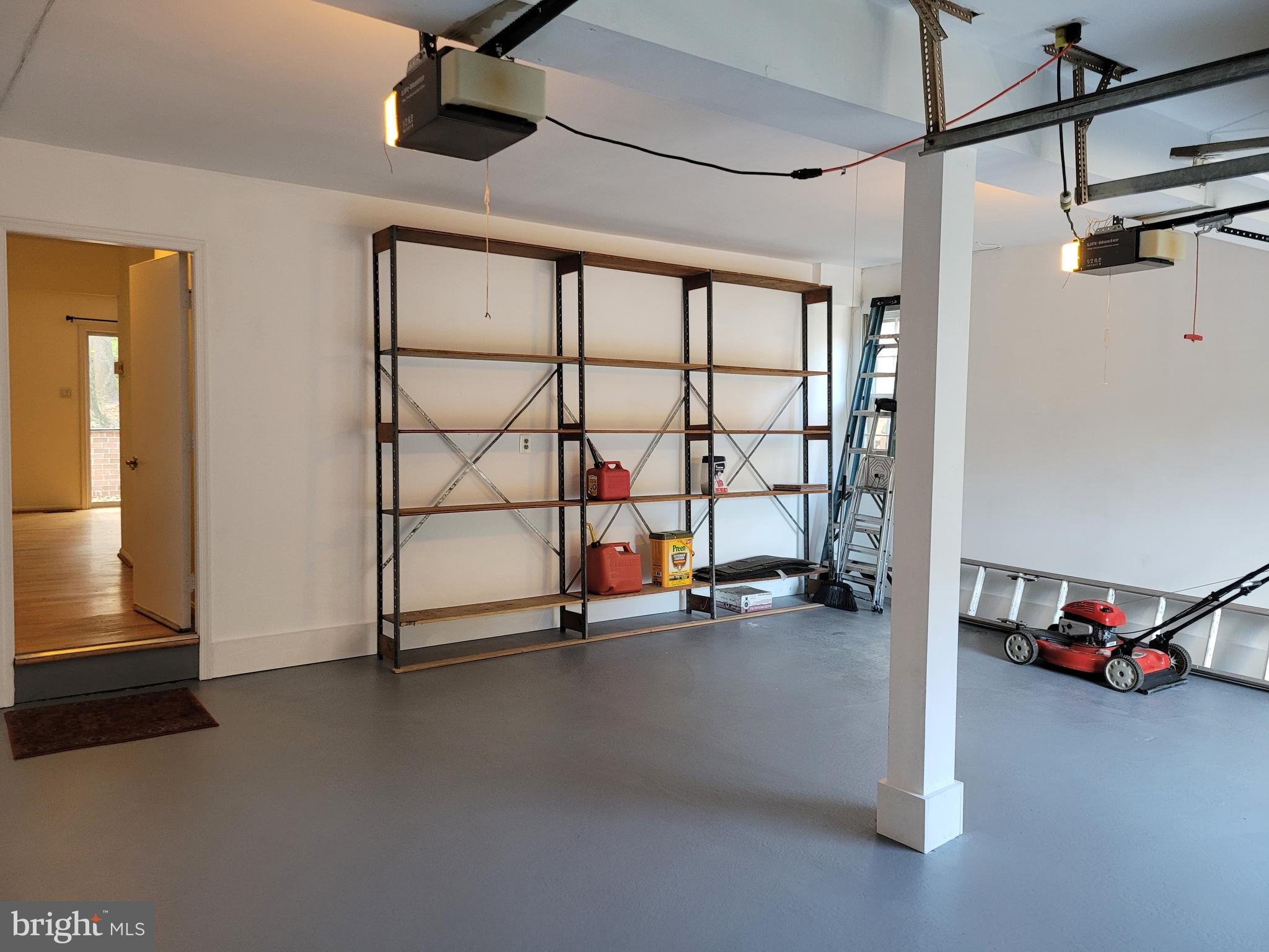 STRATTON COMMONS - Residential Lease