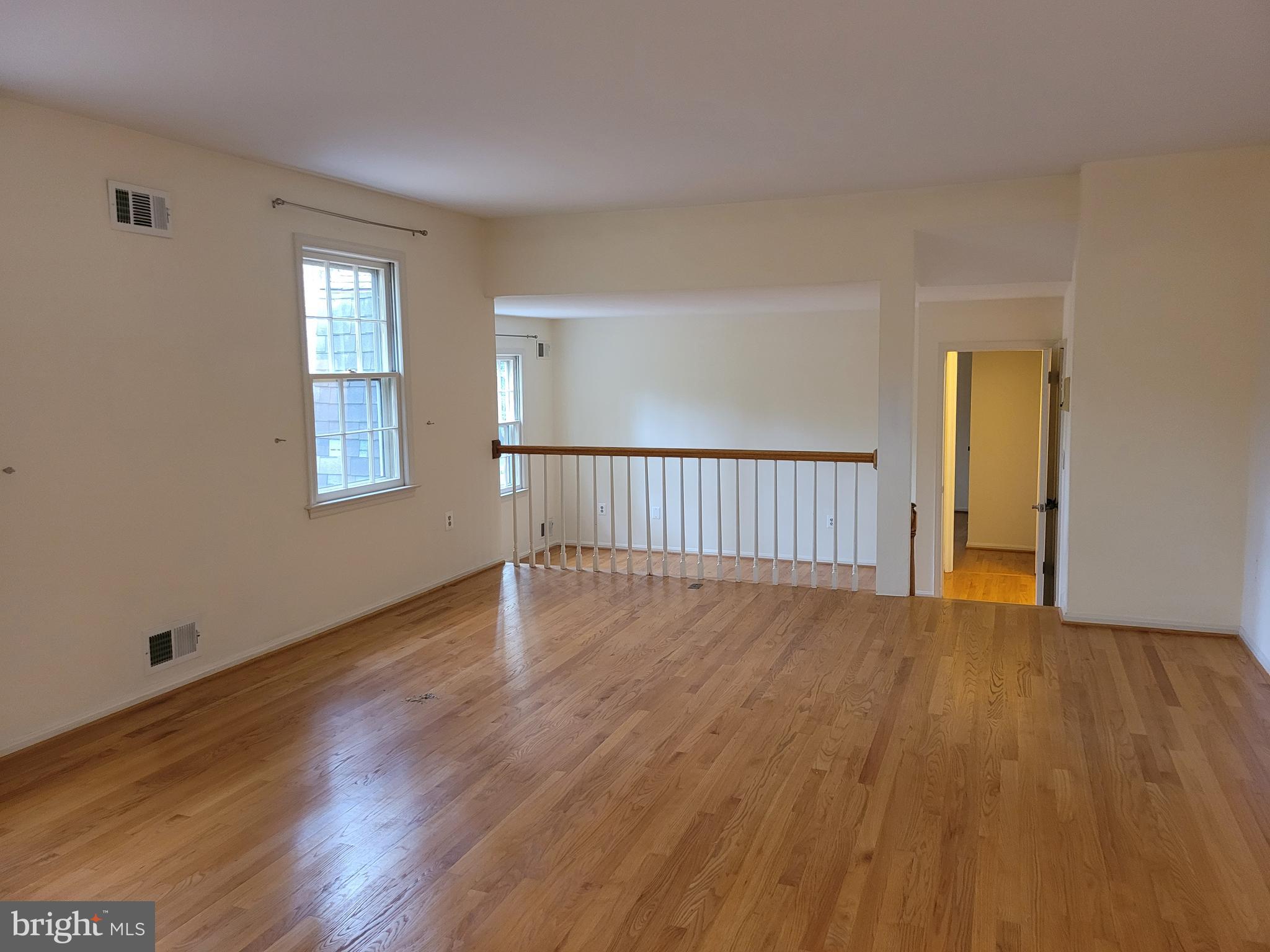 STRATTON COMMONS - Residential Lease