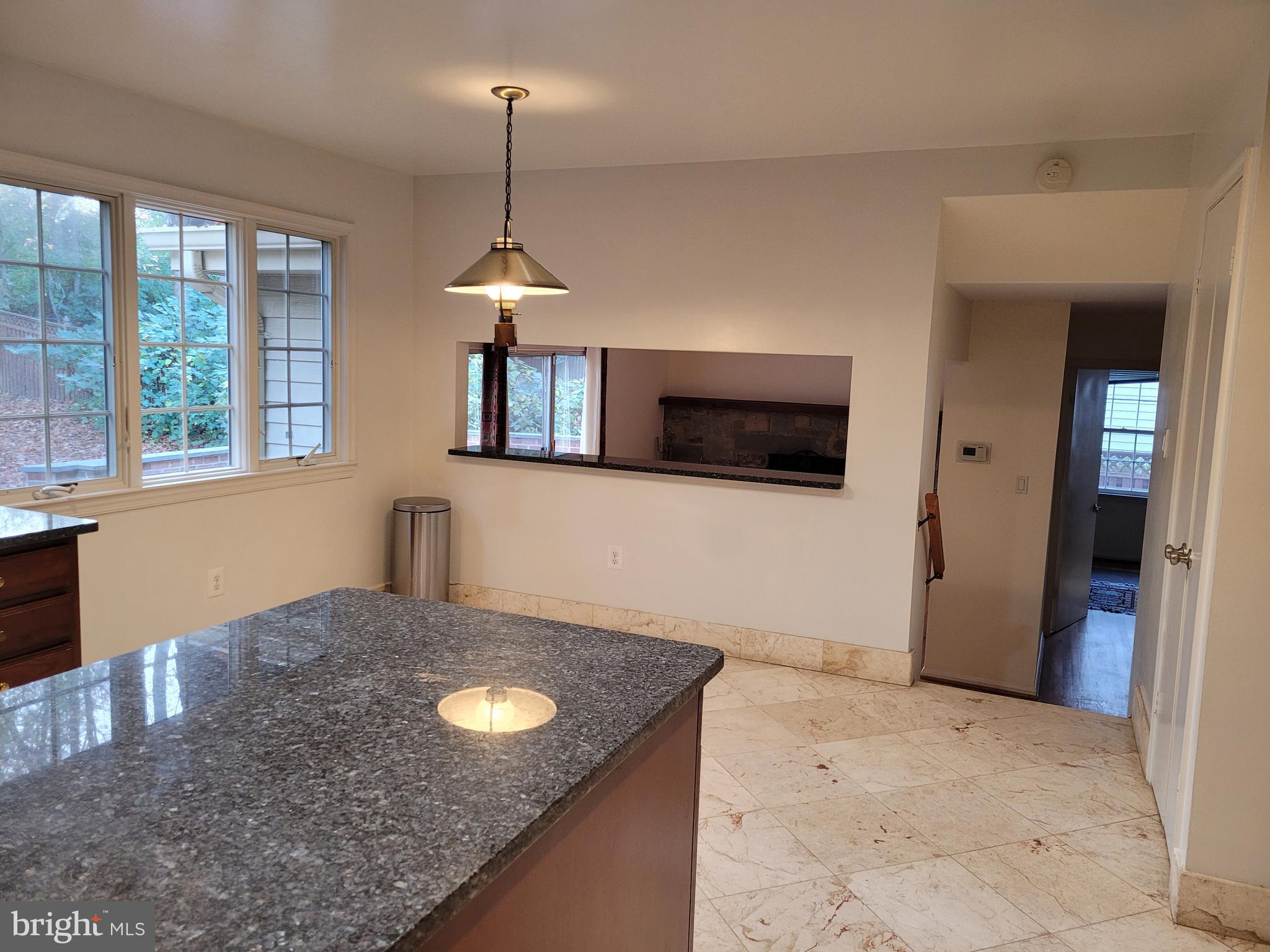 STRATTON COMMONS - Residential Lease