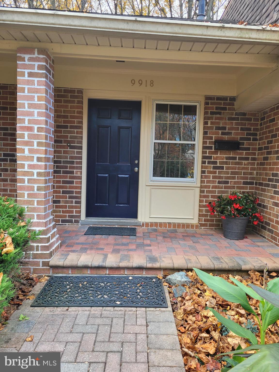 STRATTON COMMONS - Residential Lease