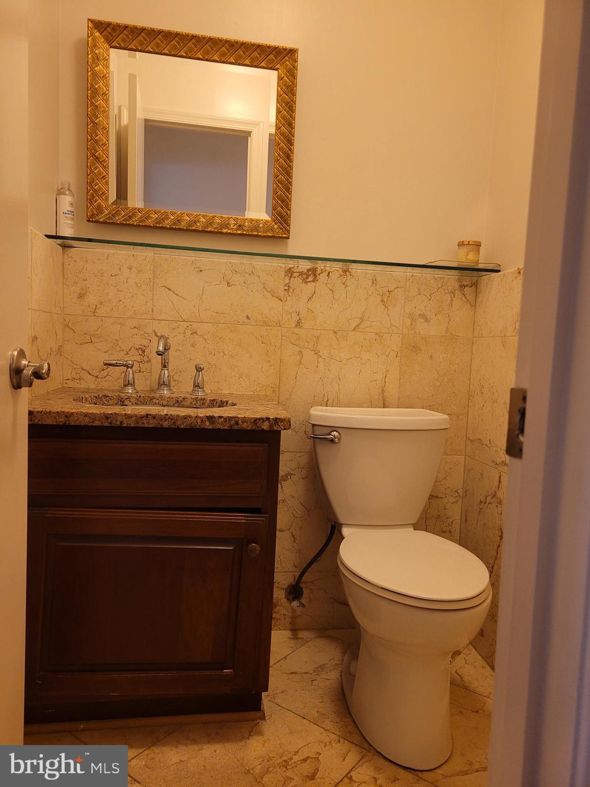 STRATTON COMMONS - Residential Lease