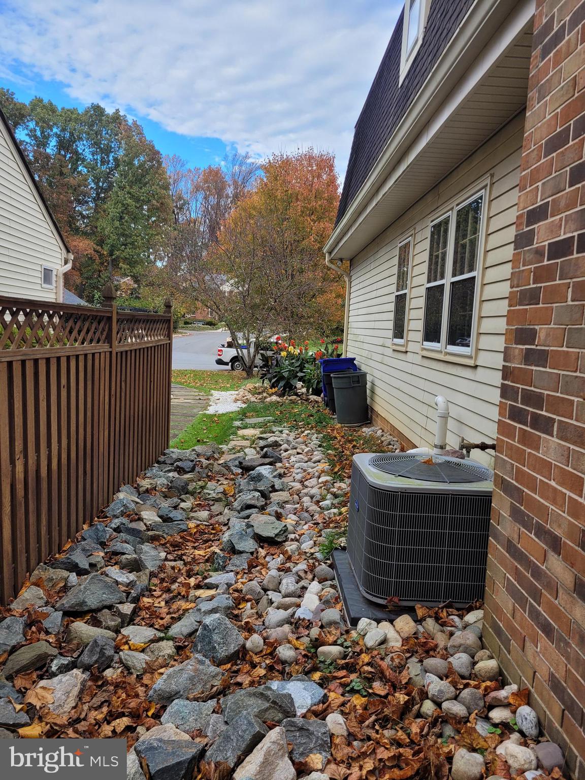 STRATTON COMMONS - Residential Lease