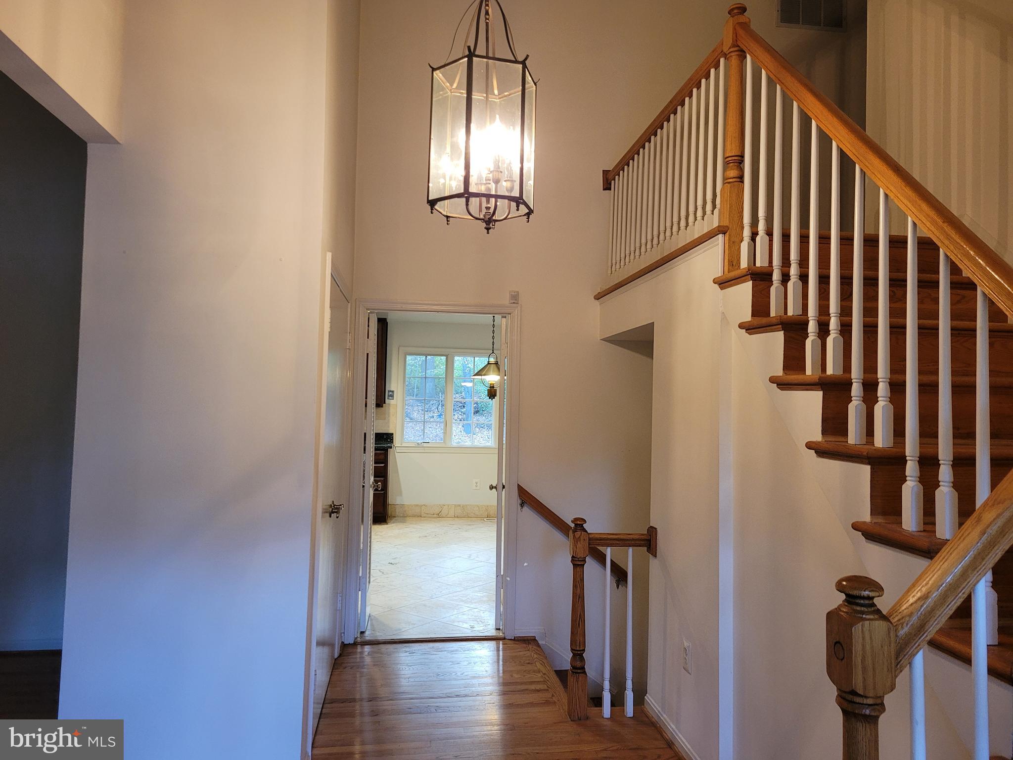 STRATTON COMMONS - Residential Lease