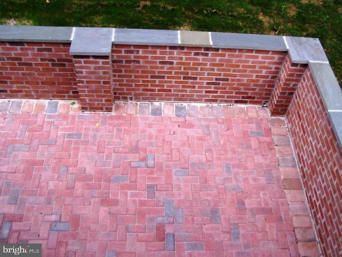 STRATTON COMMONS - Residential Lease