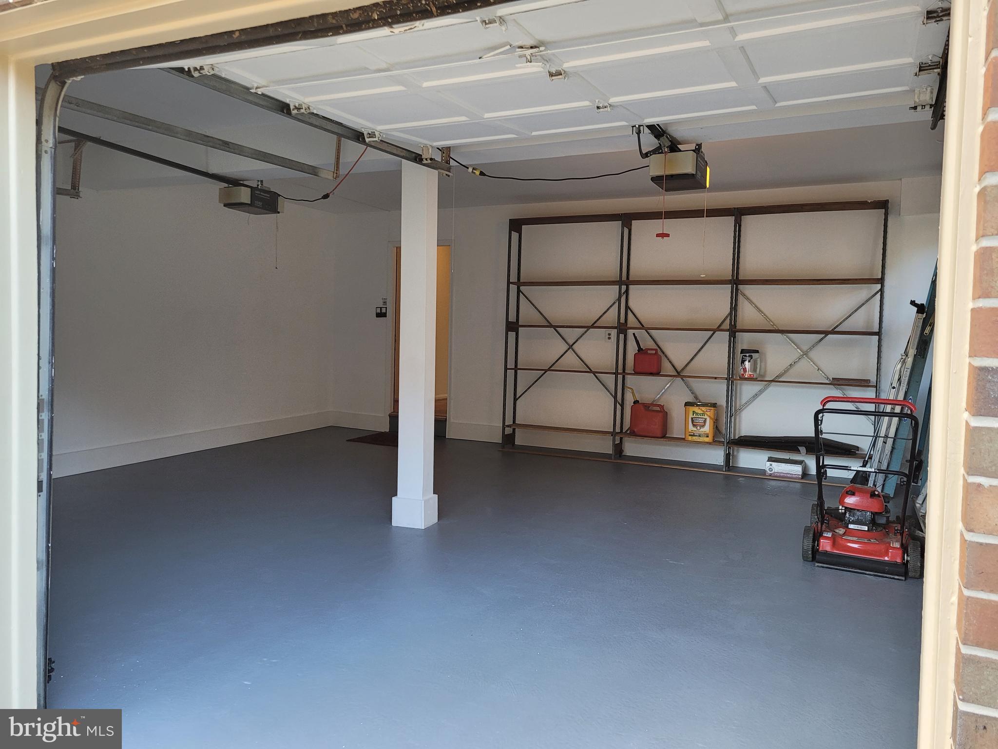 STRATTON COMMONS - Residential Lease