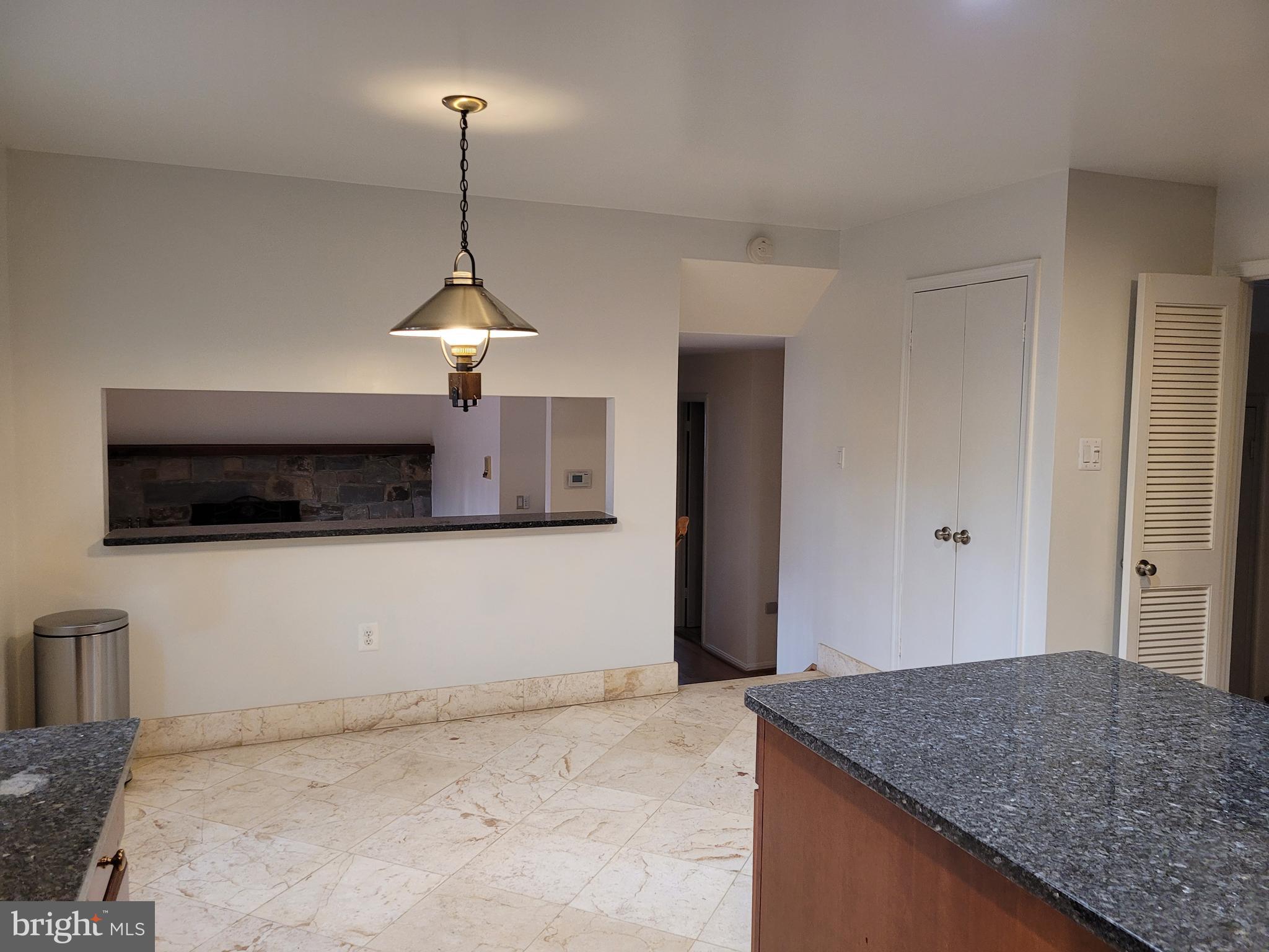 STRATTON COMMONS - Residential Lease