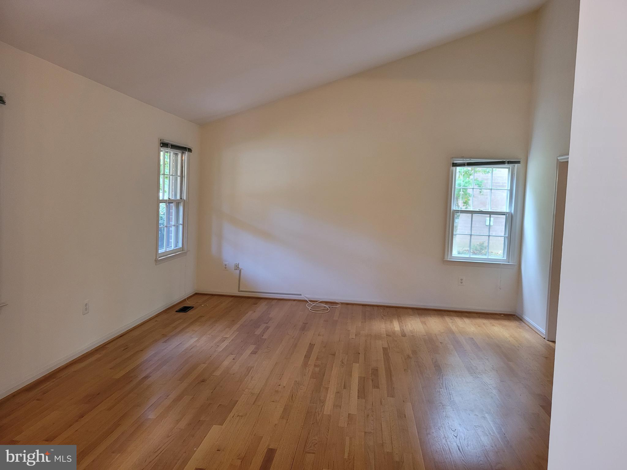 STRATTON COMMONS - Residential Lease