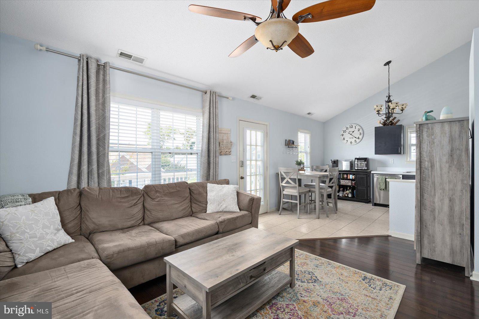 CAINE WOODS - Residential