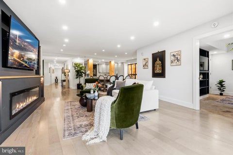 Photo of 1300 Crystal Drive #606S, ARLINGTON, VA 22202 (MLS # VAAR2081650)