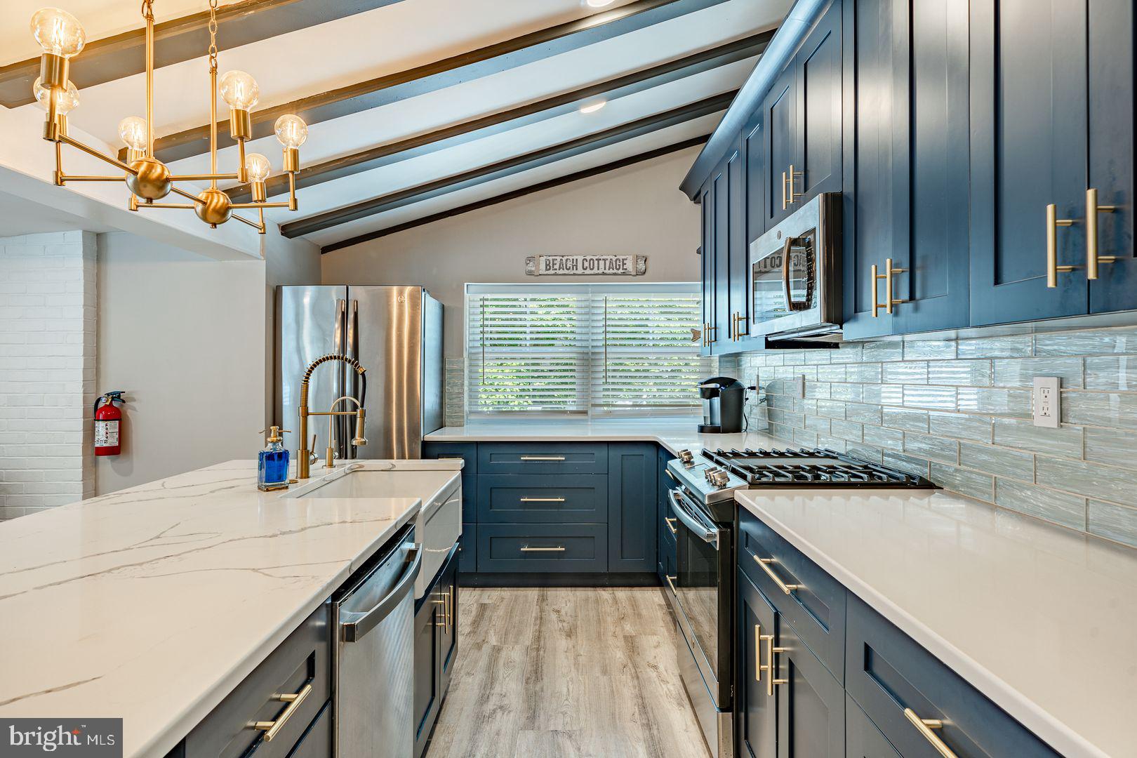 5708 PARK BOULEVARD UNIT 3