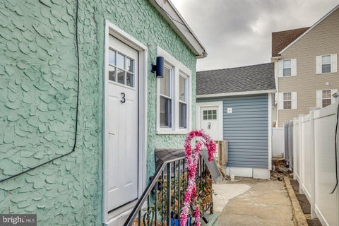 Condo For Sale - 222 E Burk Avenue #3<br/> Cape May County, WILDWOOD, NJ 08260