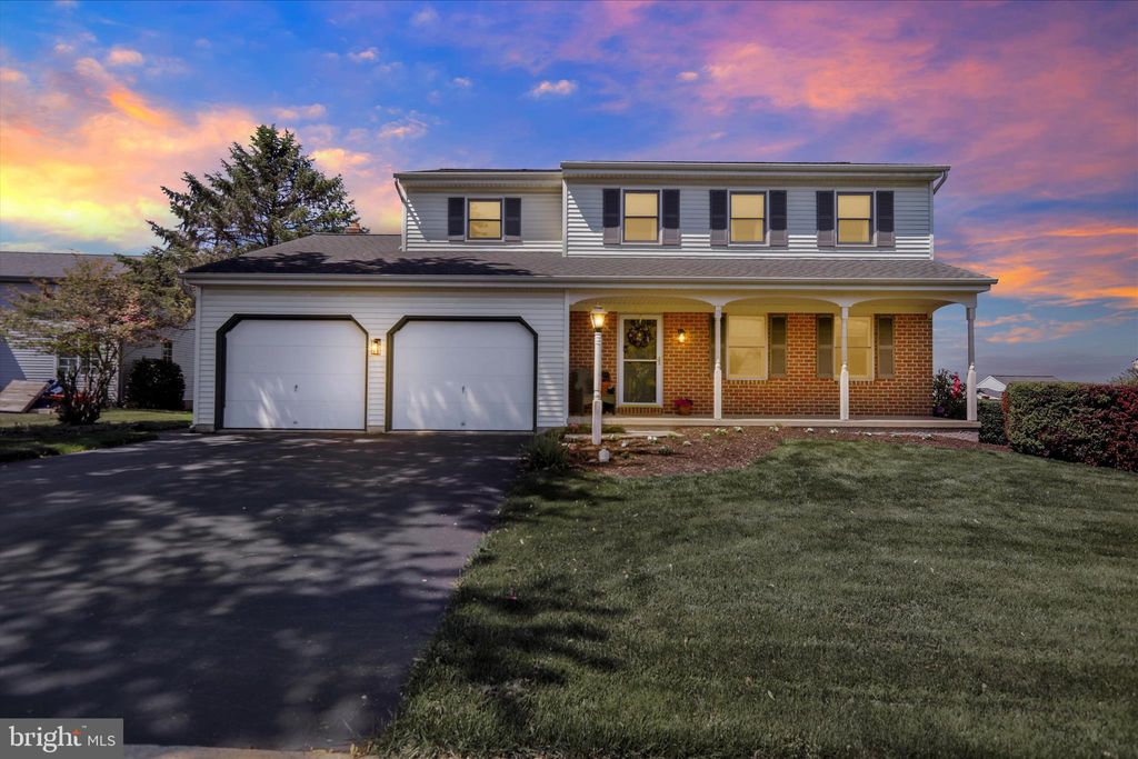 Photo of 13 Bridle Path, EPHRATA, PA 17522 (MLS # PALA2087608)