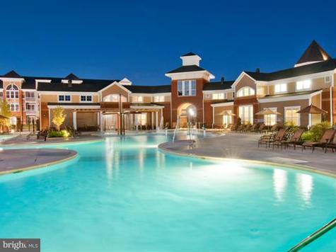 WESTCHESTER SQUARE - Residential