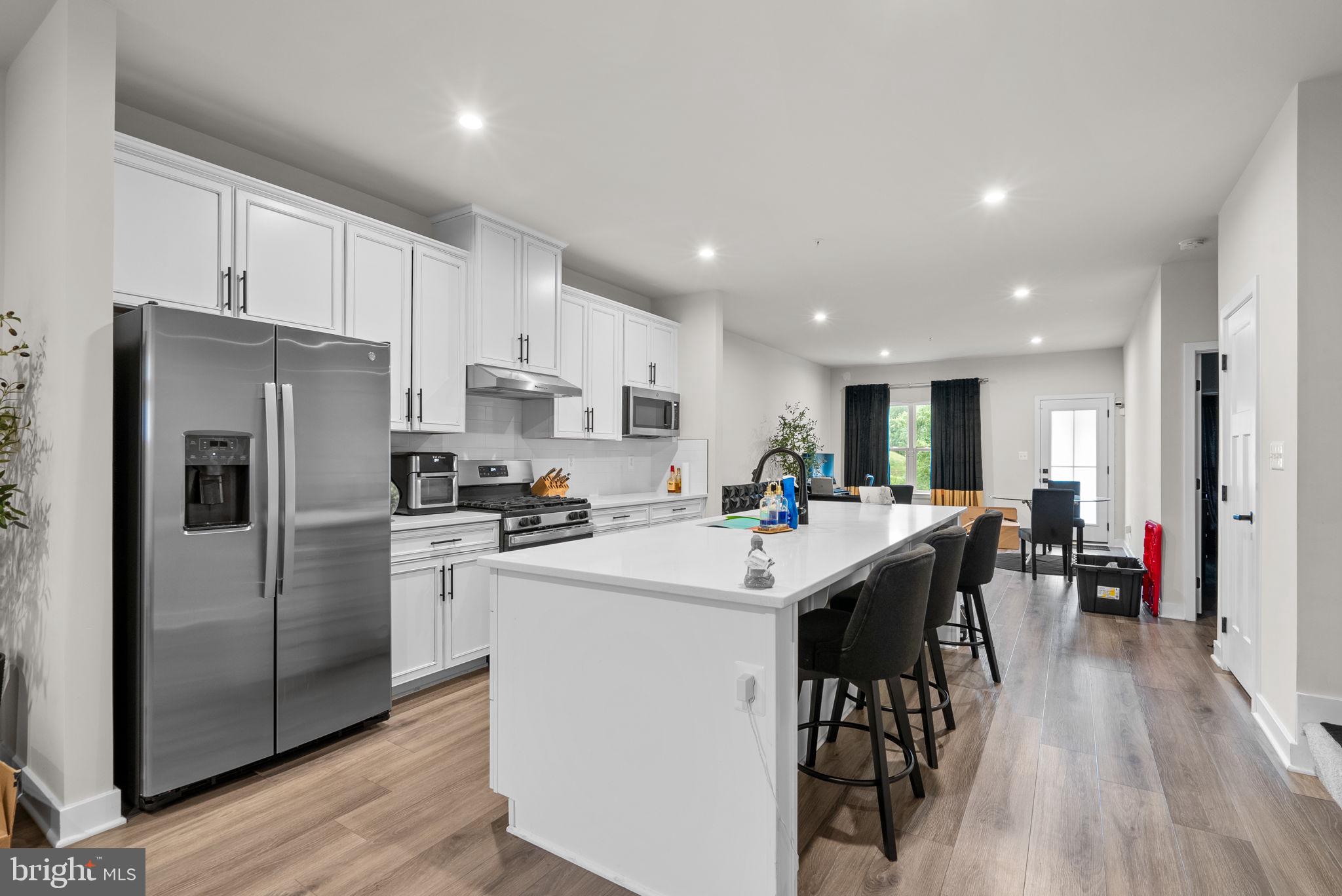 JAMES RUN CARRIAGE HOMES - Residential Lease