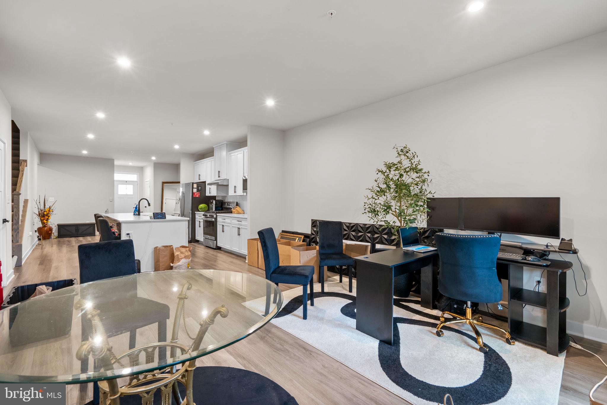 JAMES RUN CARRIAGE HOMES - Residential Lease