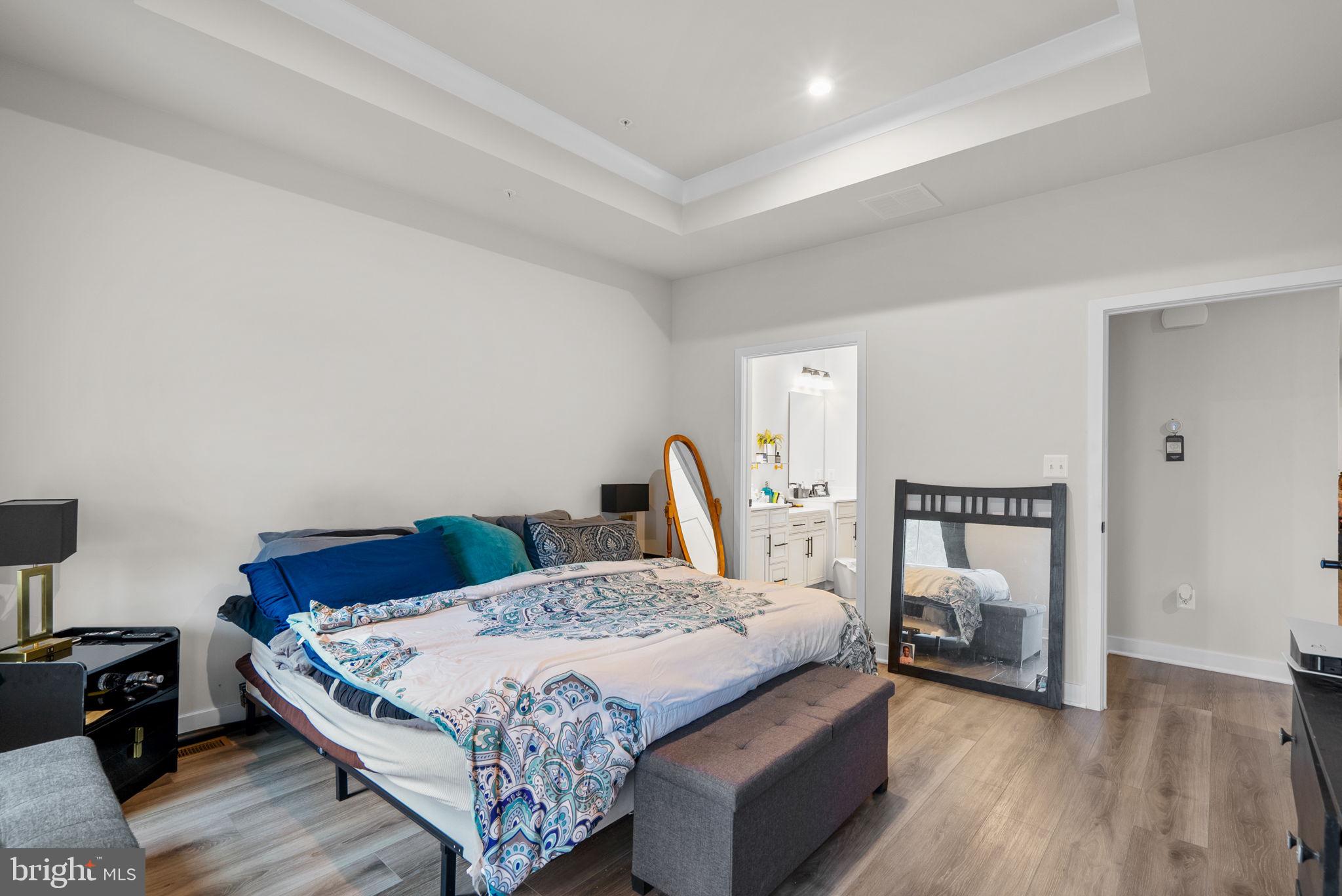 JAMES RUN CARRIAGE HOMES - Residential Lease