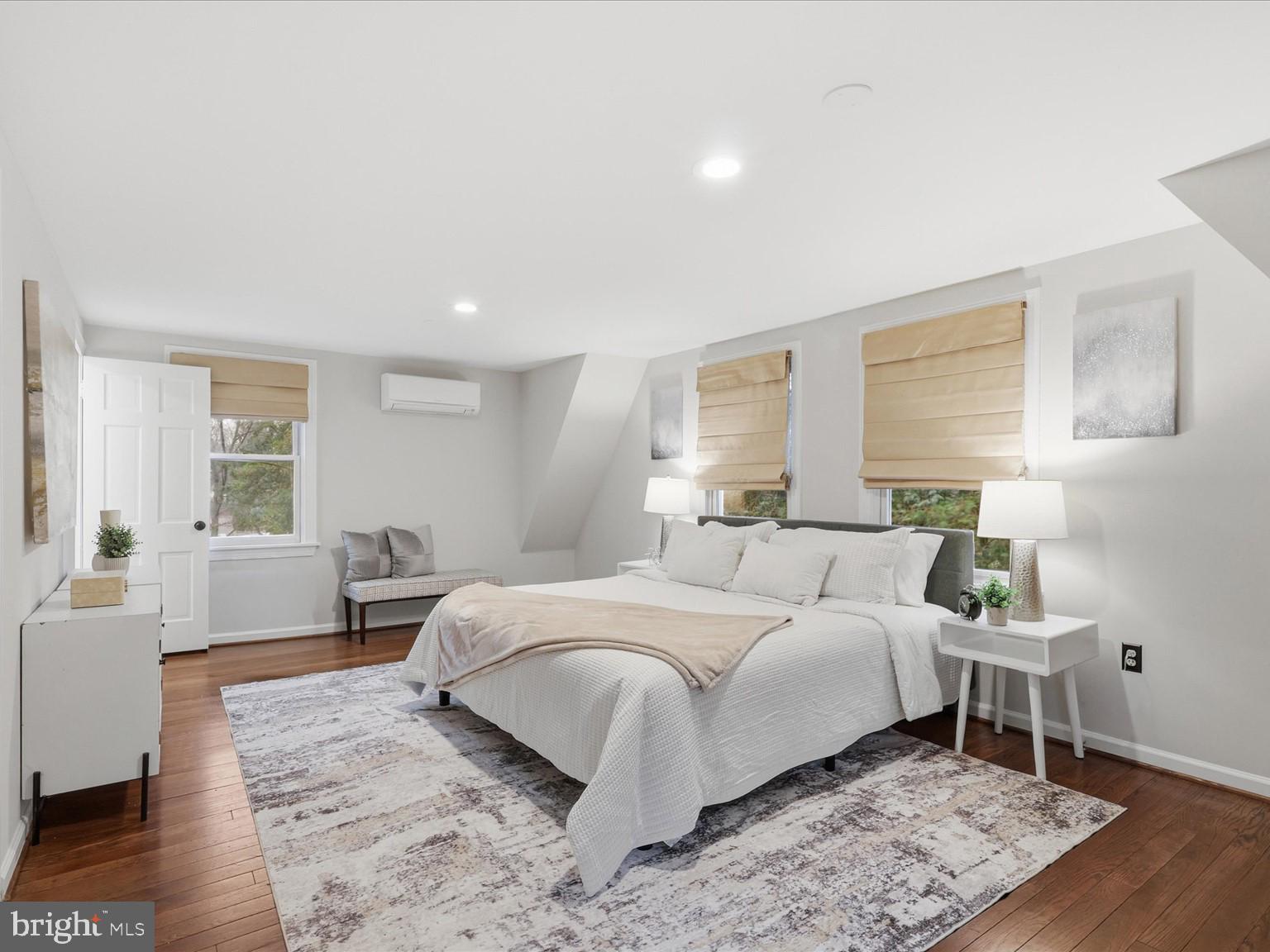 SLEEPY HOLLOW - Residential