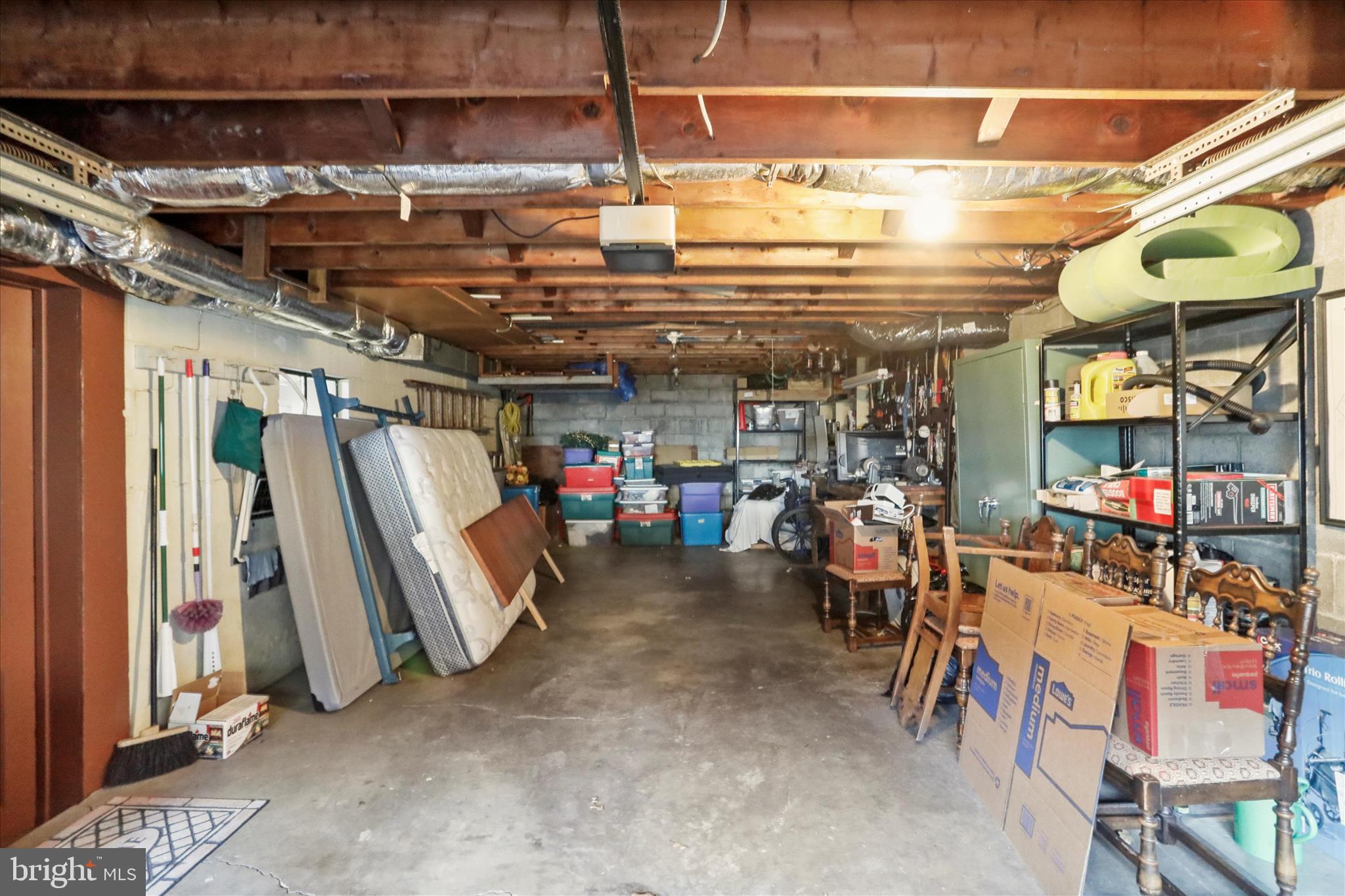 WEST SIDE - Residential