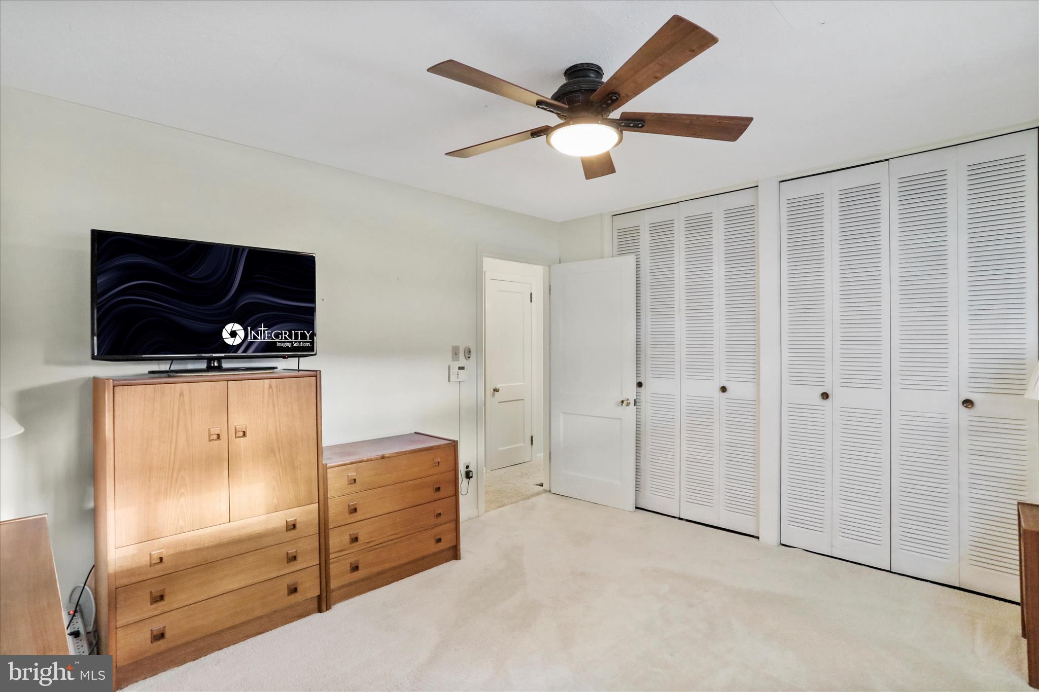 WEST SIDE - Residential