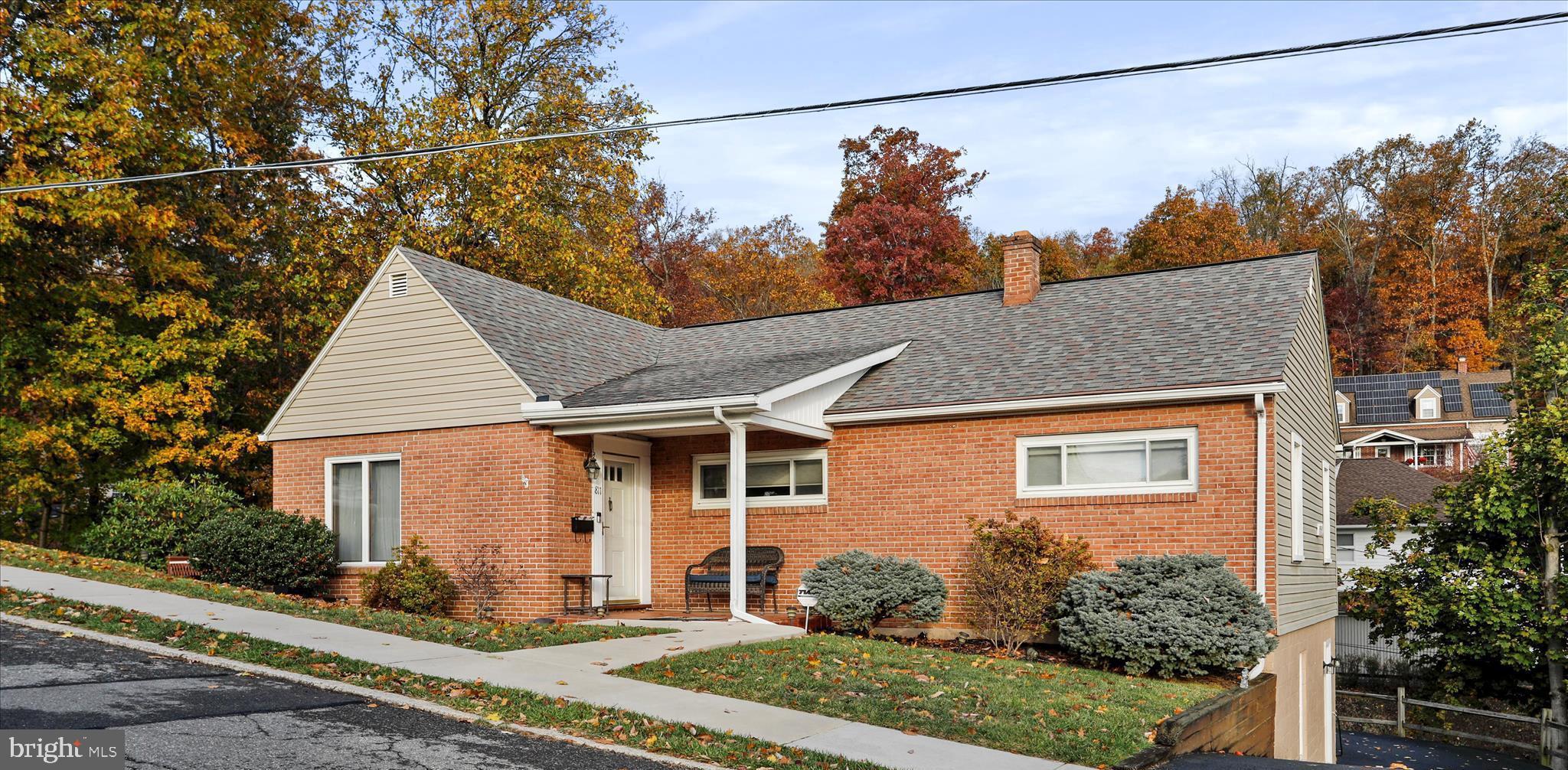 WEST SIDE - Residential