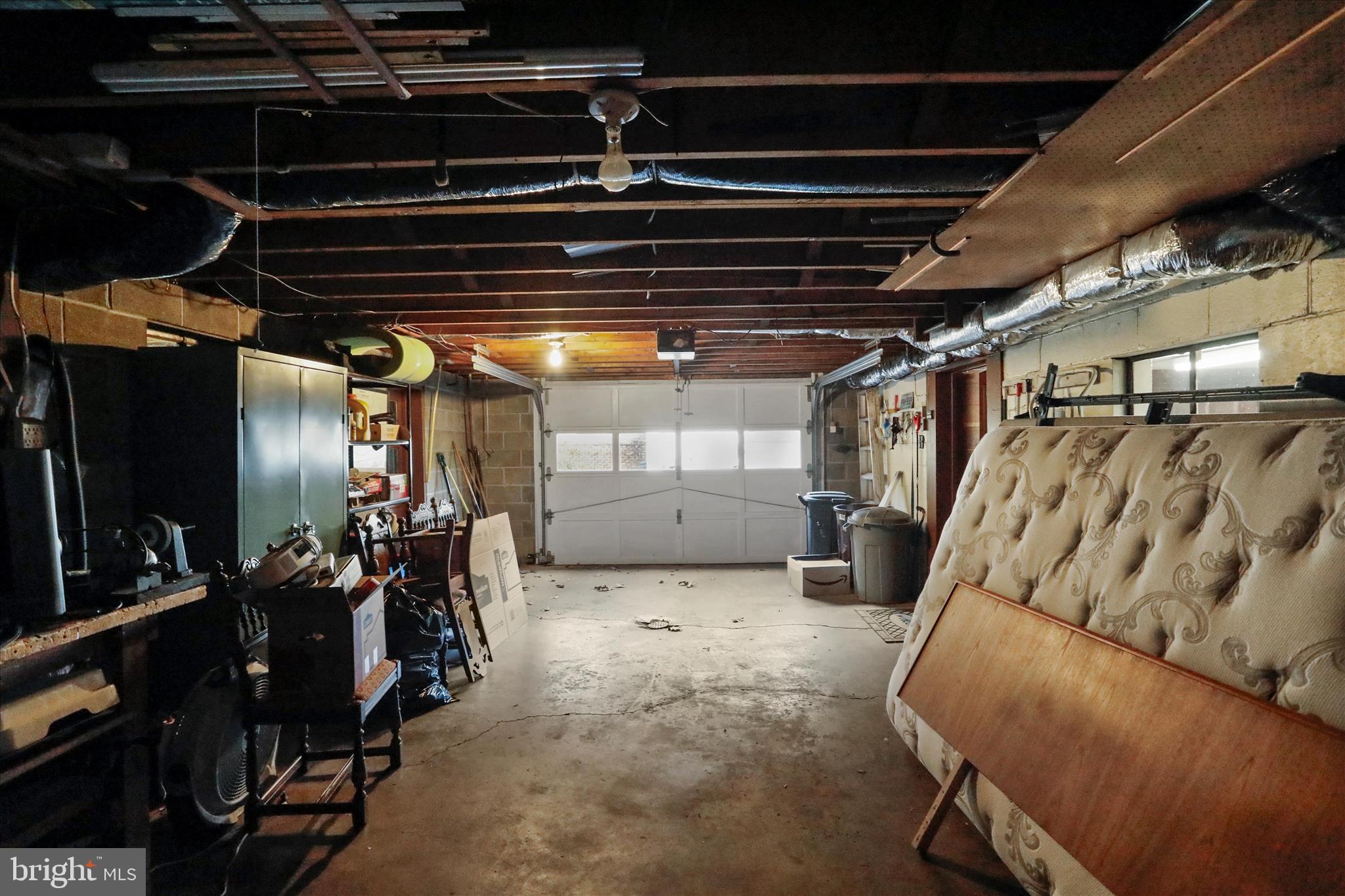 WEST SIDE - Residential