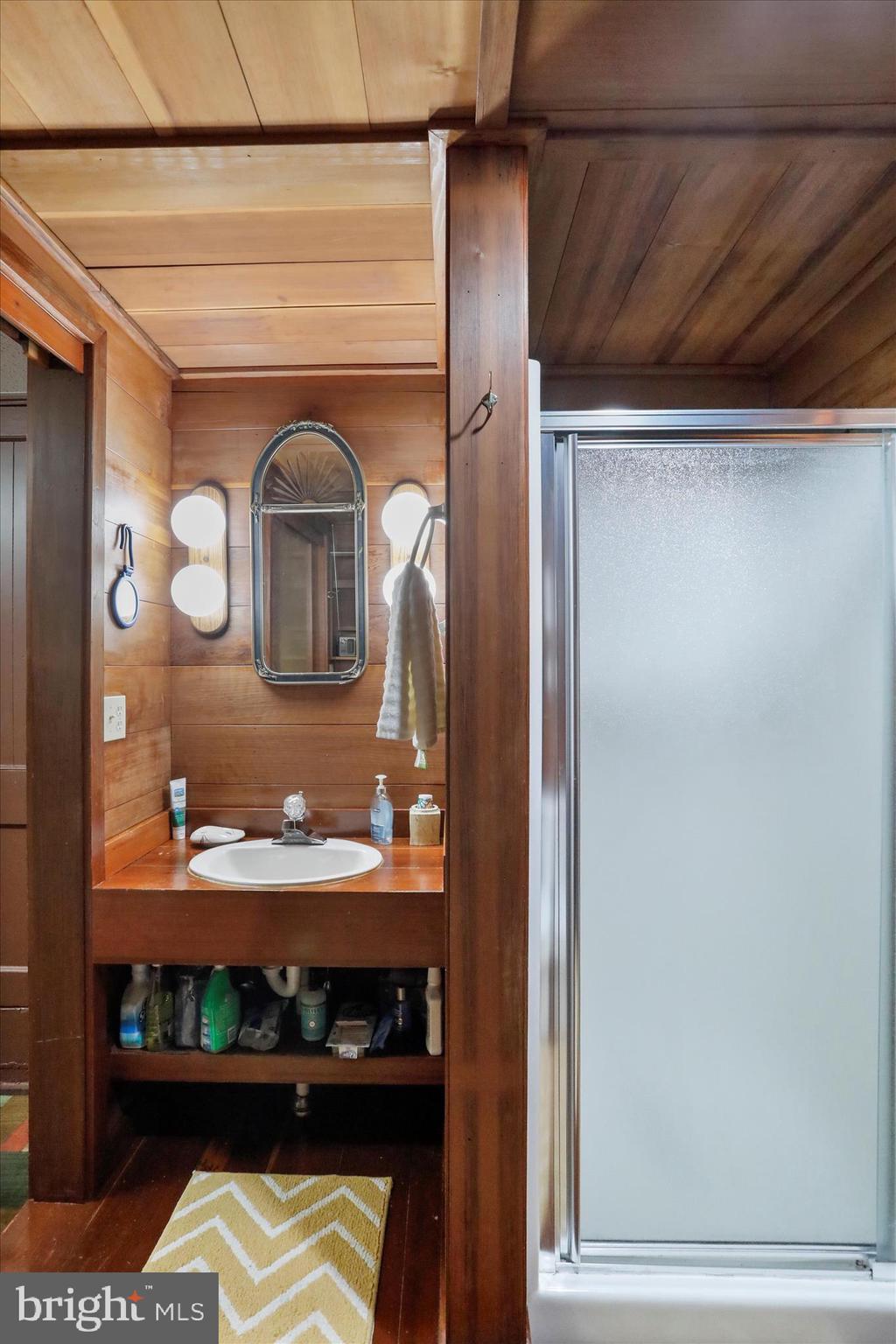 WEST SIDE - Residential