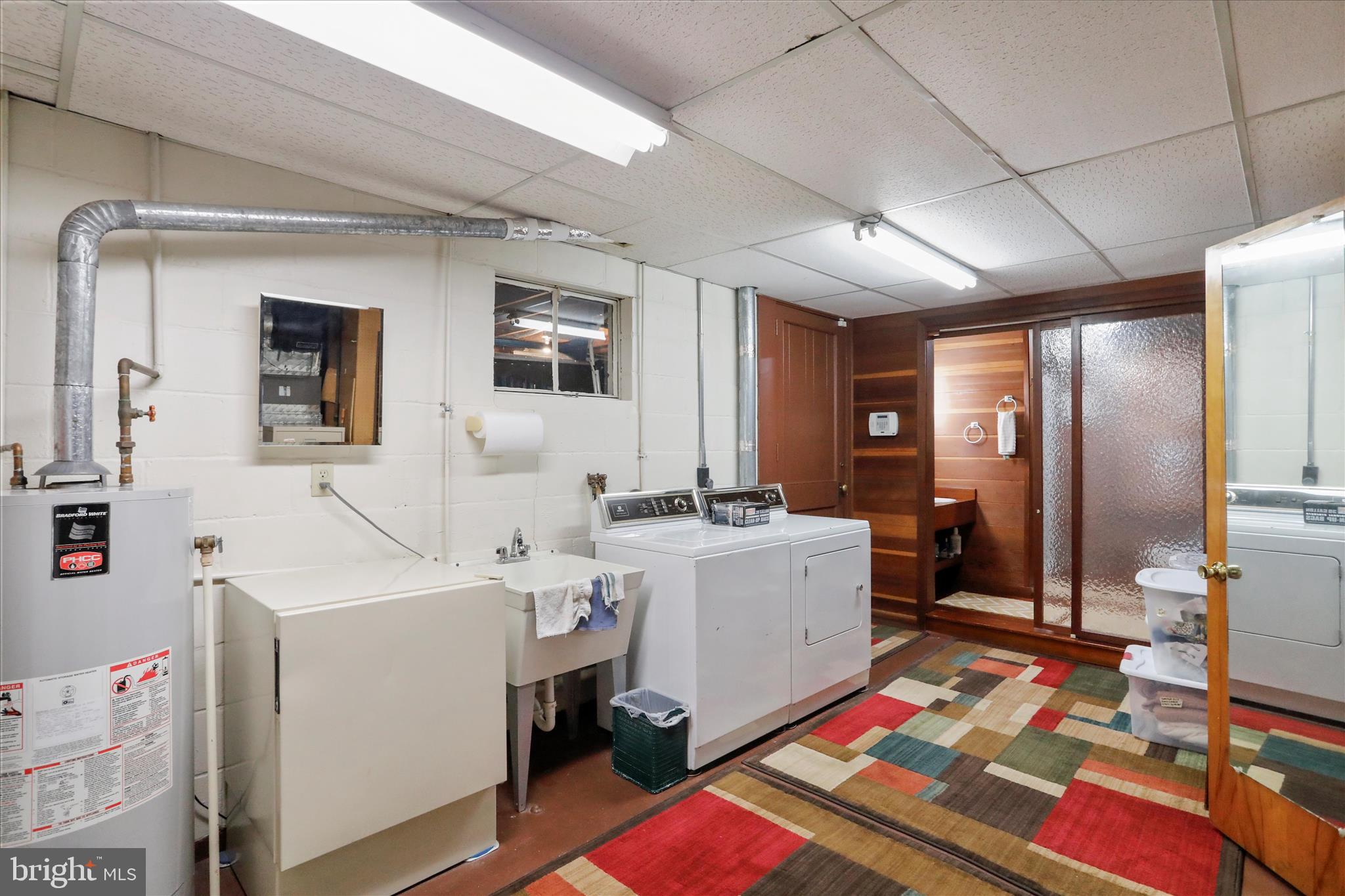 WEST SIDE - Residential