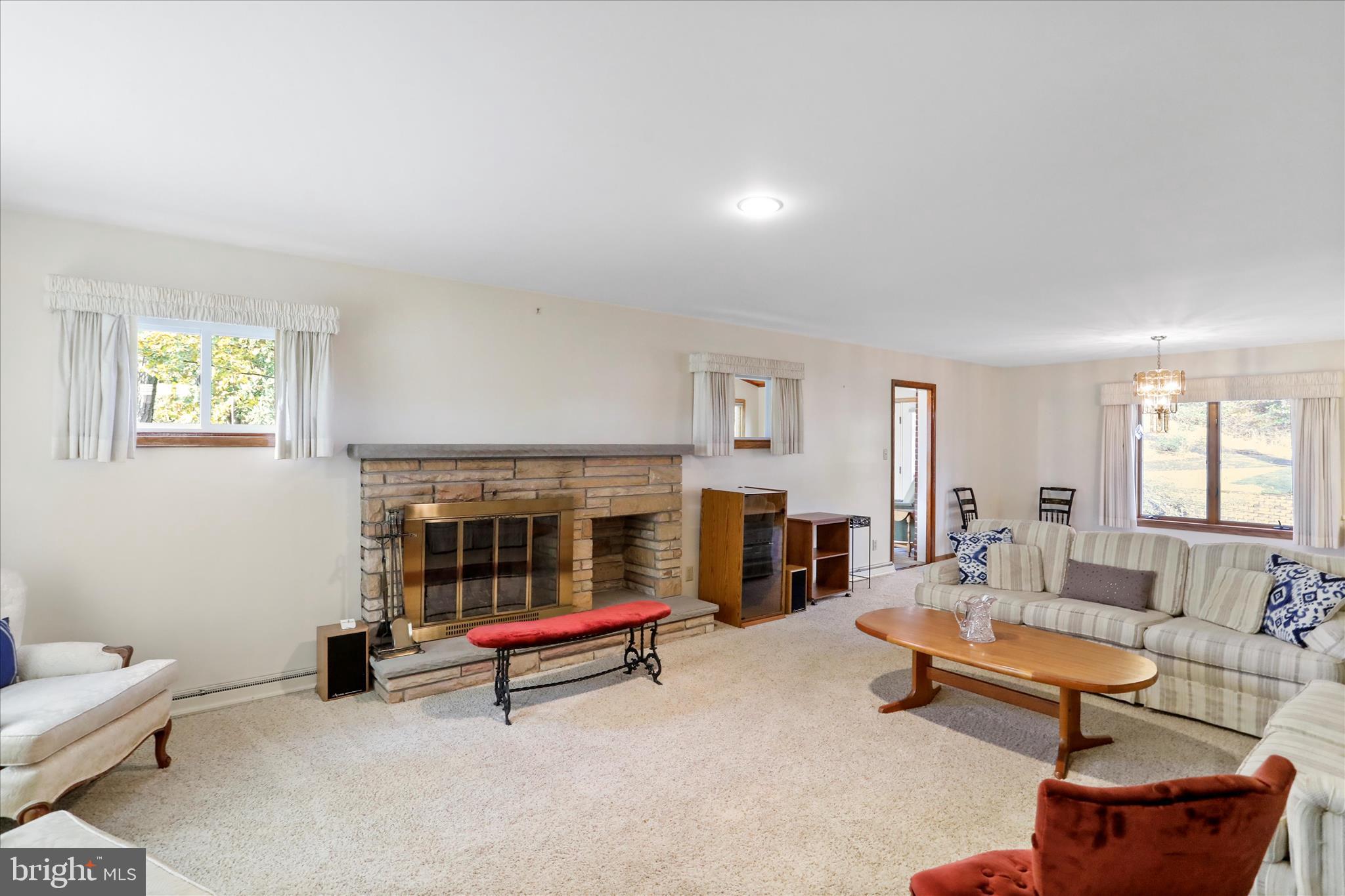 WEST SIDE - Residential