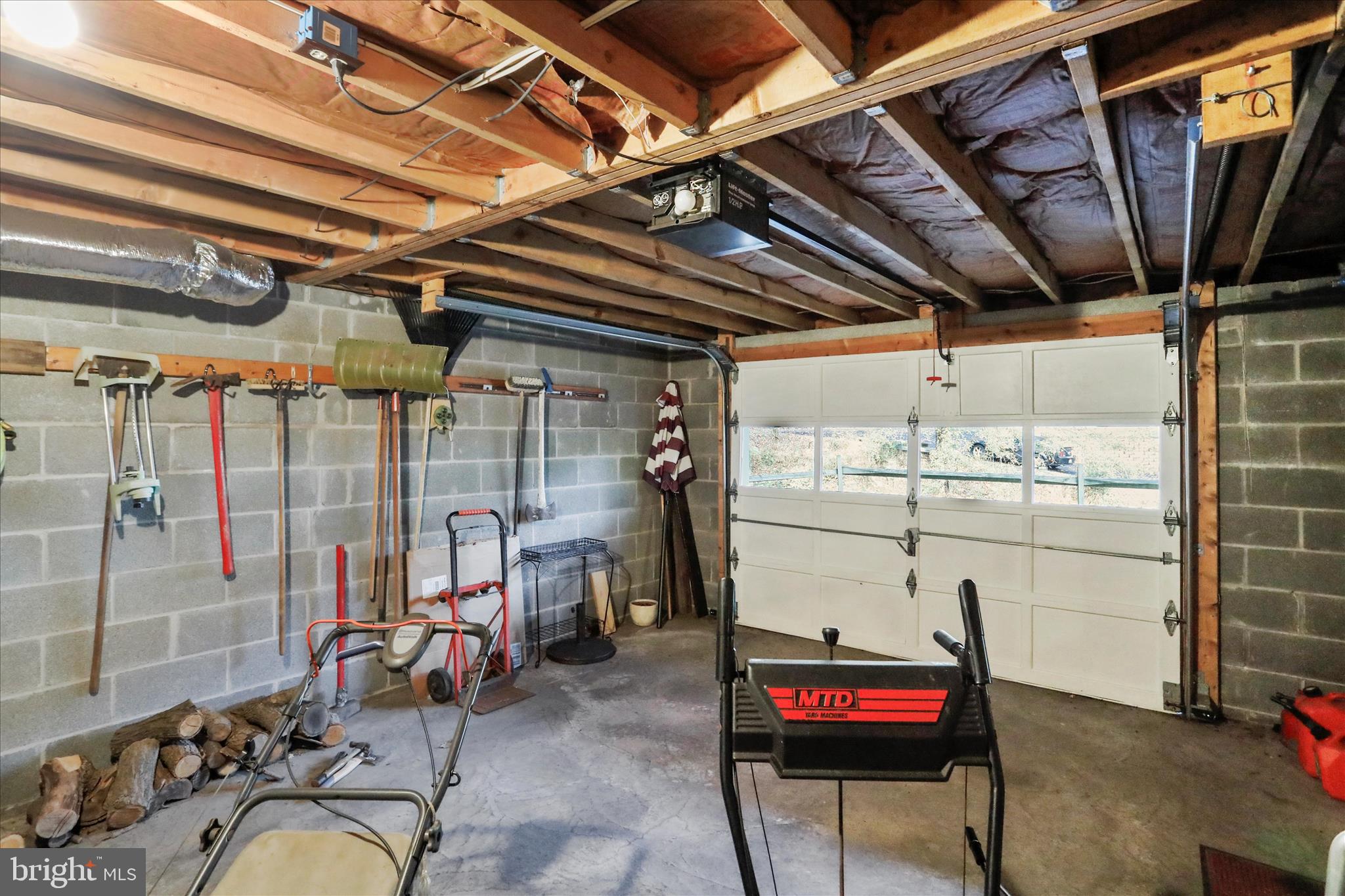 WEST SIDE - Residential