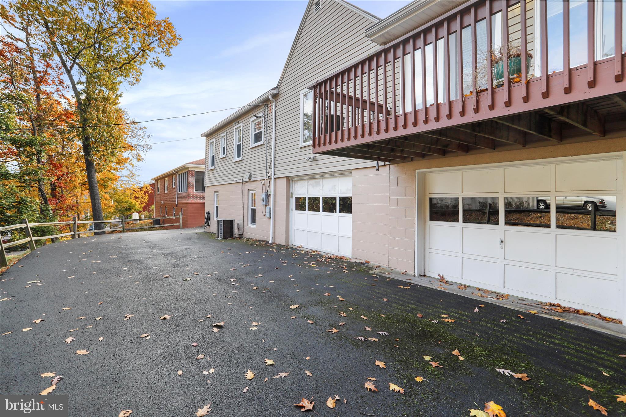 WEST SIDE - Residential