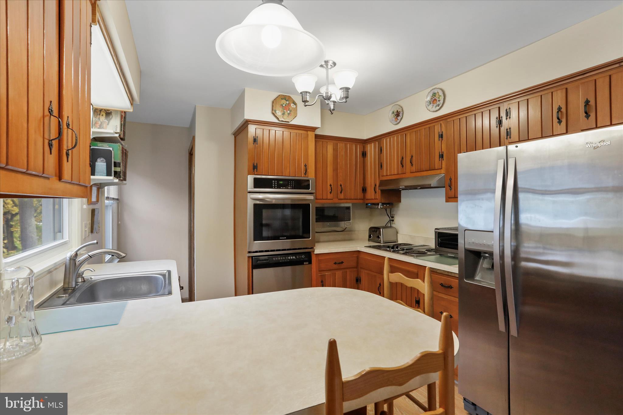 WEST SIDE - Residential