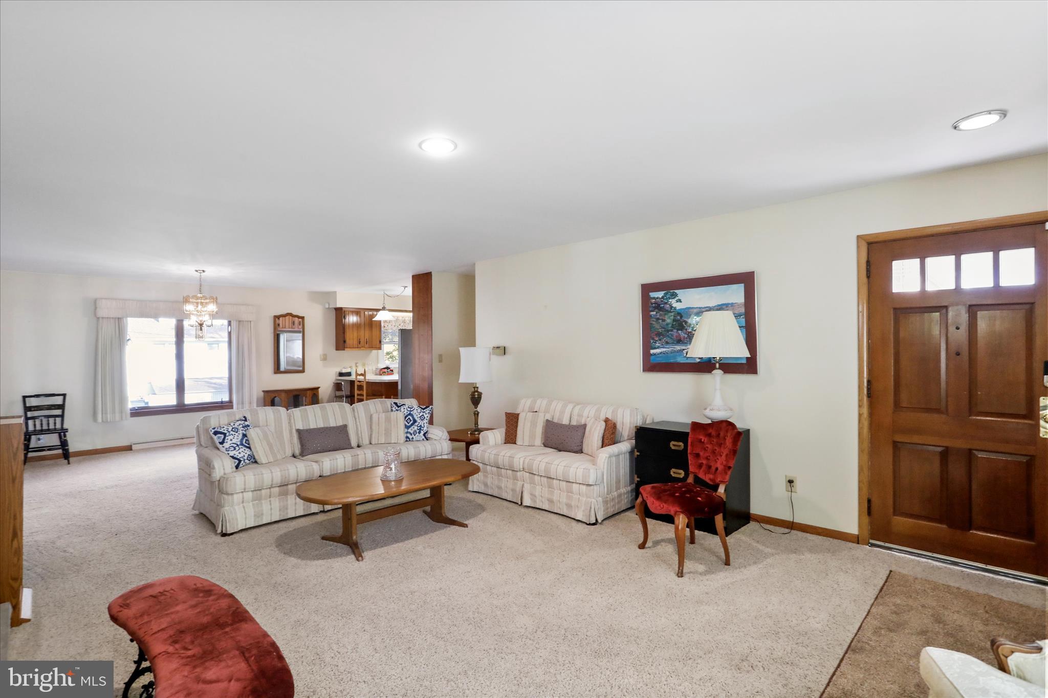 WEST SIDE - Residential