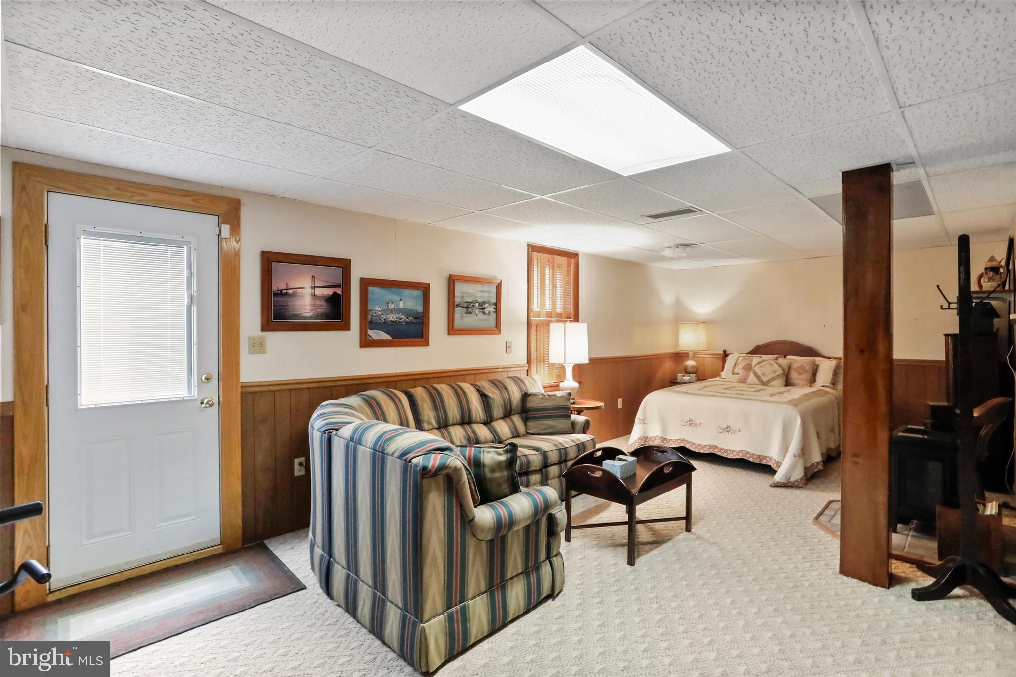 WEST SIDE - Residential