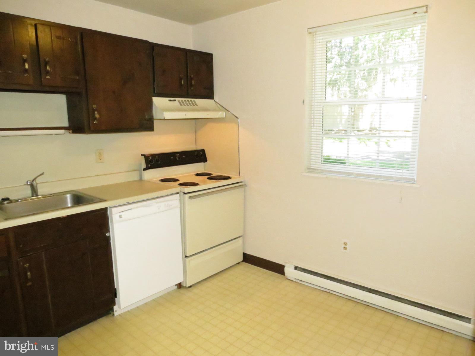 WESTGATE MANOR - Residential