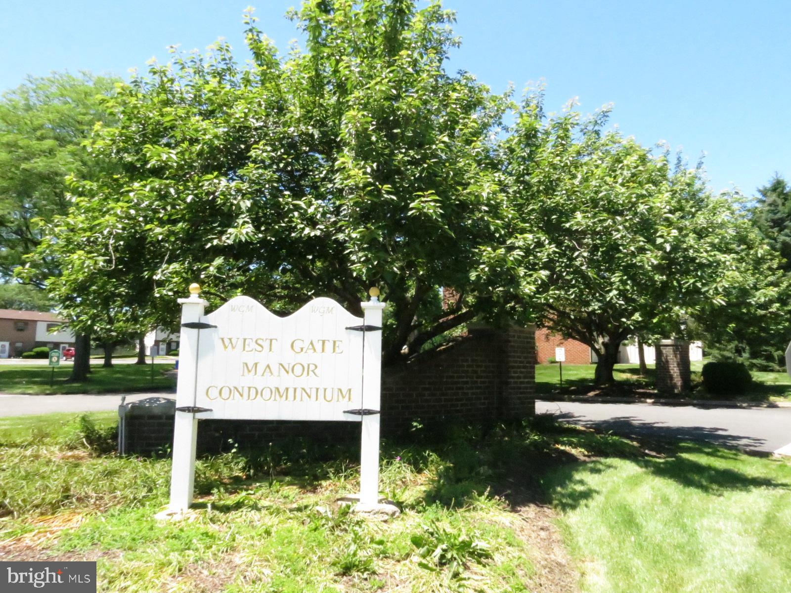 WESTGATE MANOR - Residential
