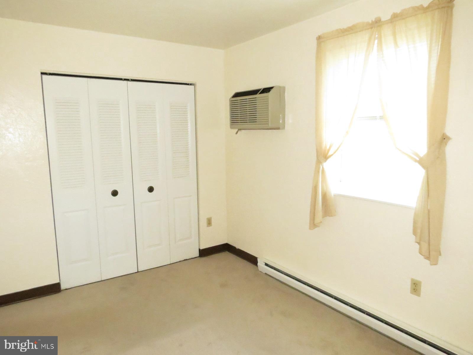 WESTGATE MANOR - Residential