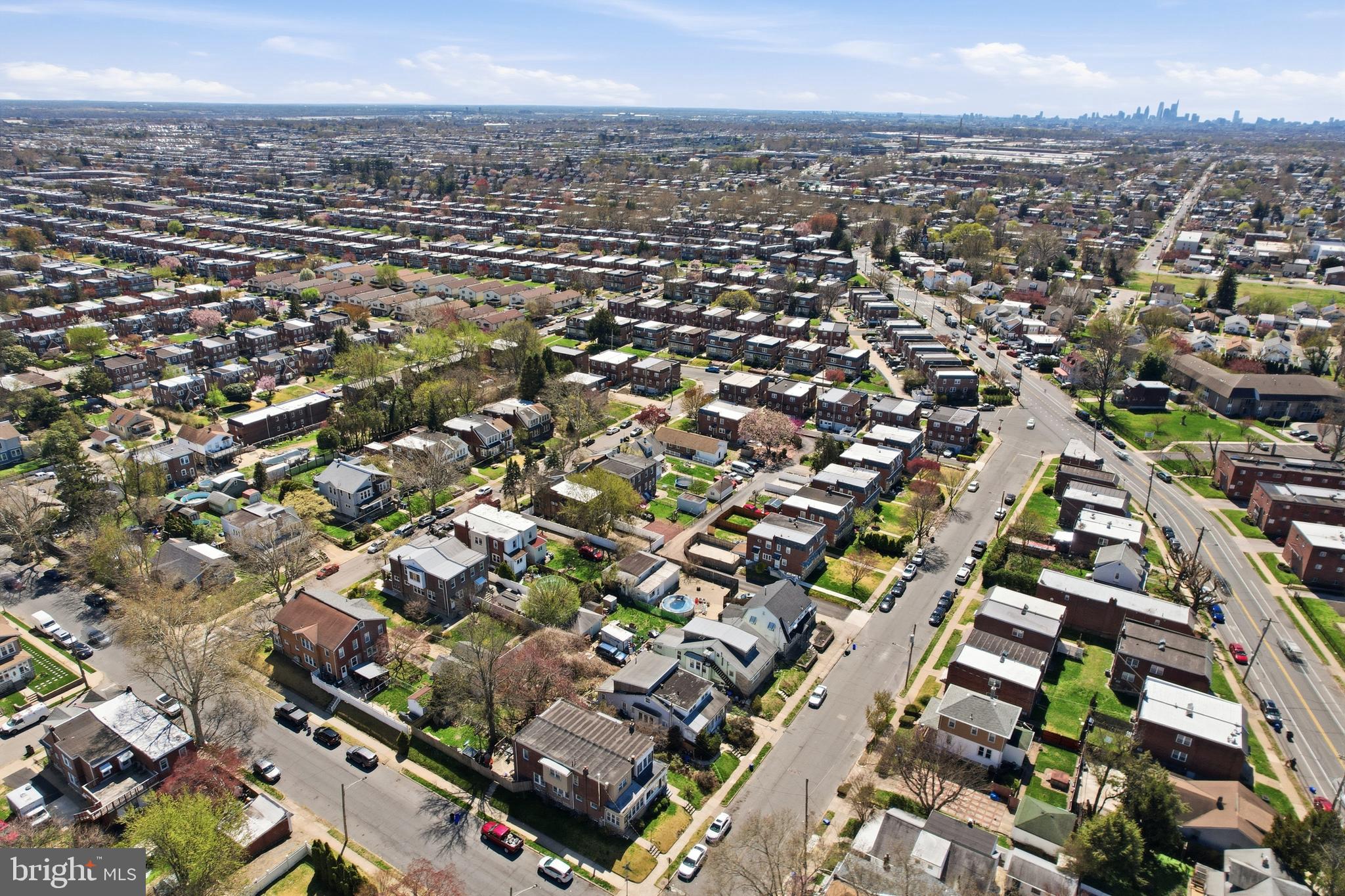 OXFORD CIRCLE - Residential