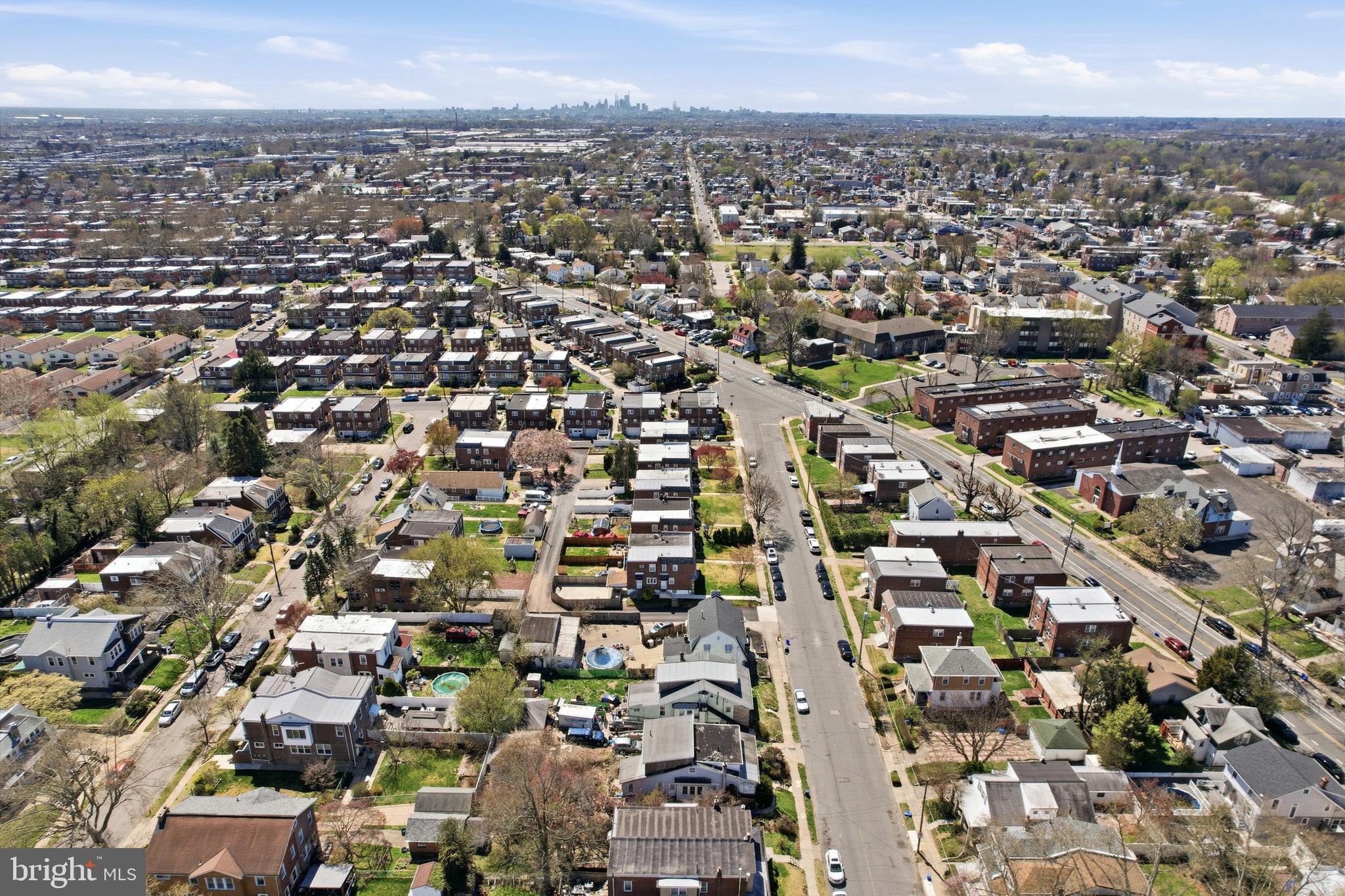 OXFORD CIRCLE - Residential