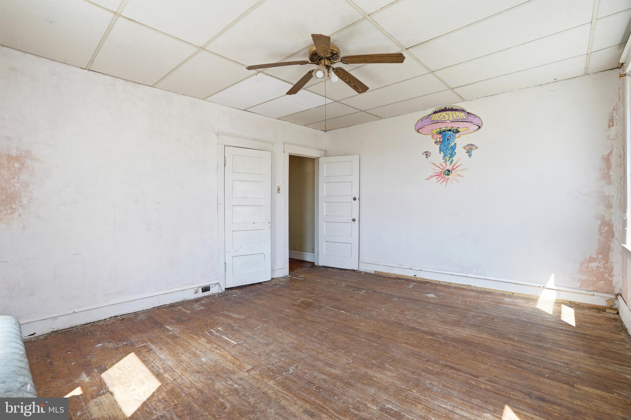 OXFORD CIRCLE - Residential