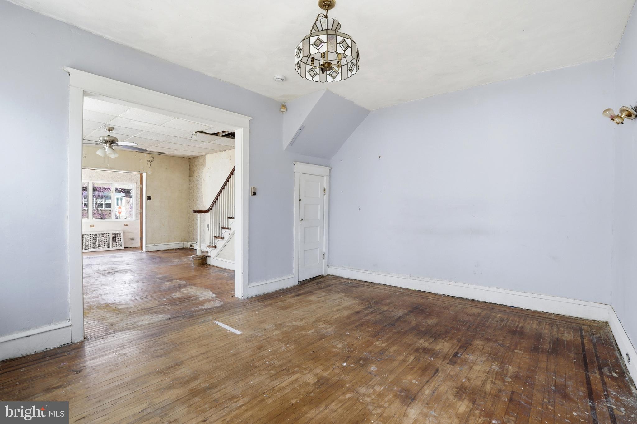 OXFORD CIRCLE - Residential