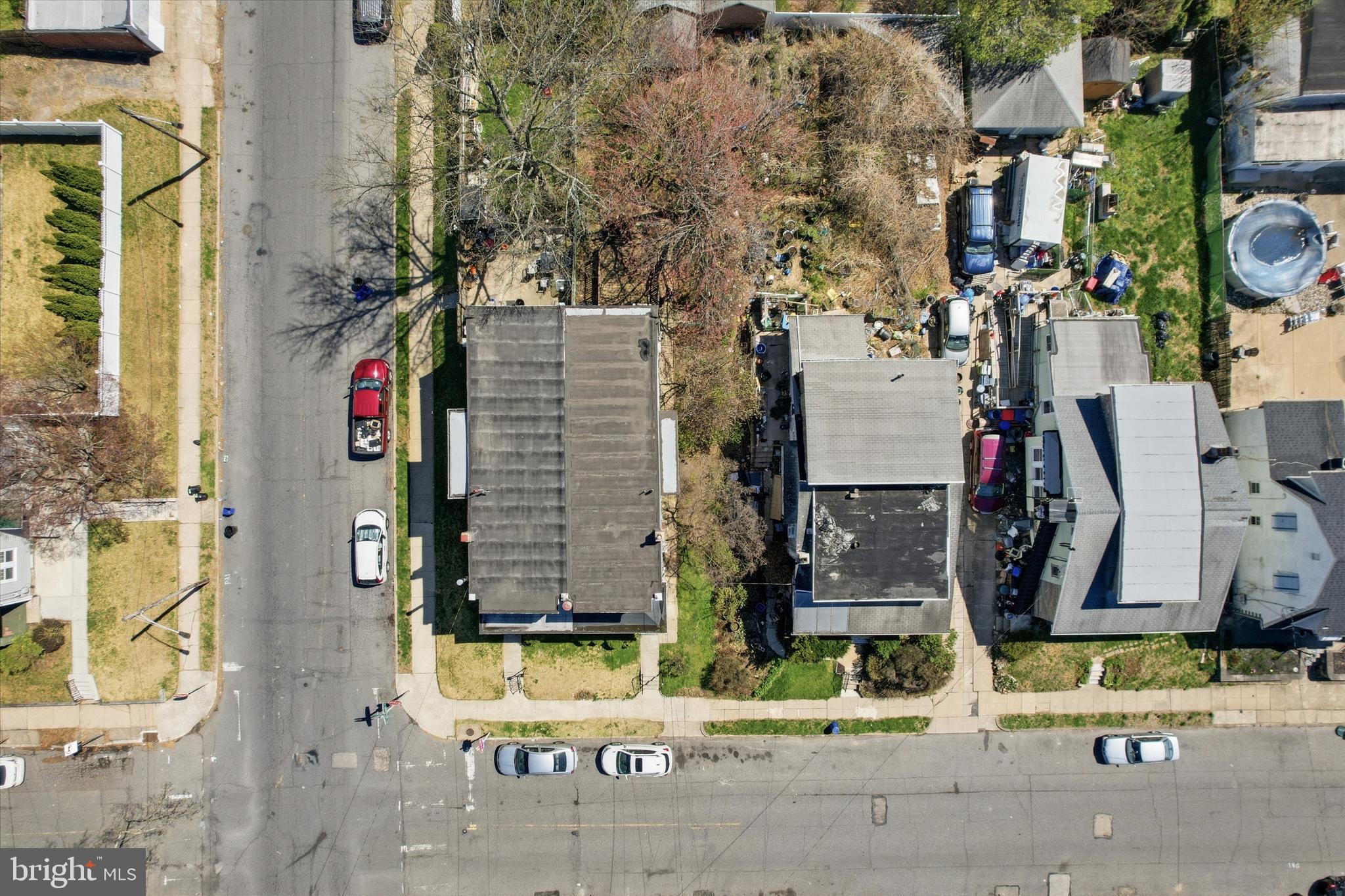 OXFORD CIRCLE - Residential