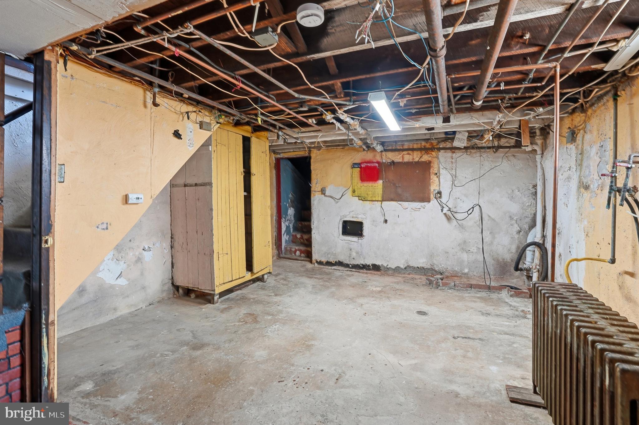 OXFORD CIRCLE - Residential