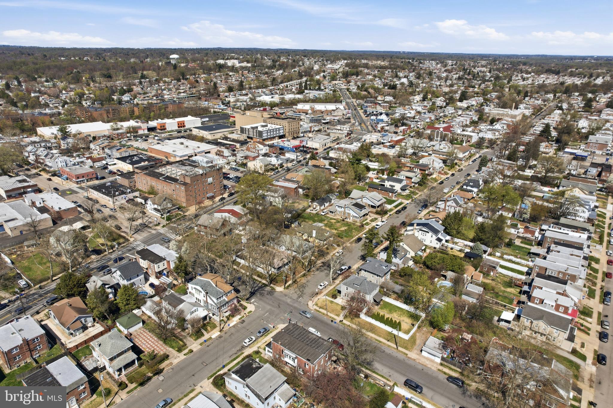 OXFORD CIRCLE - Residential