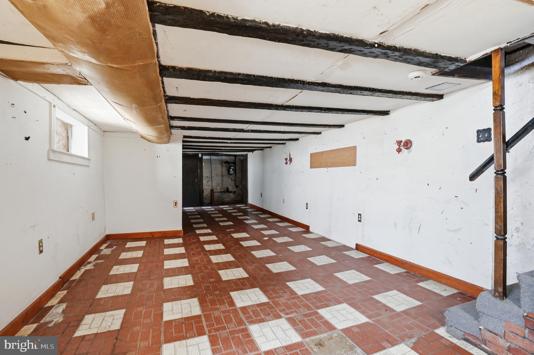 OXFORD CIRCLE - Residential