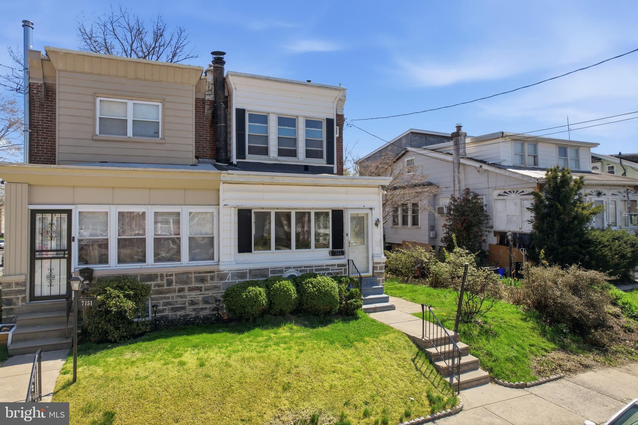 OXFORD CIRCLE - Residential