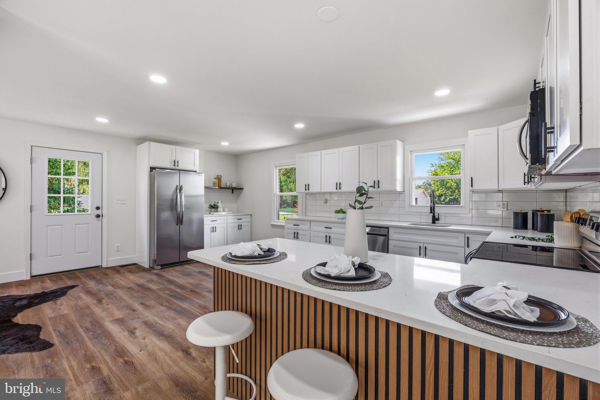 4903 ORIOLE COURT