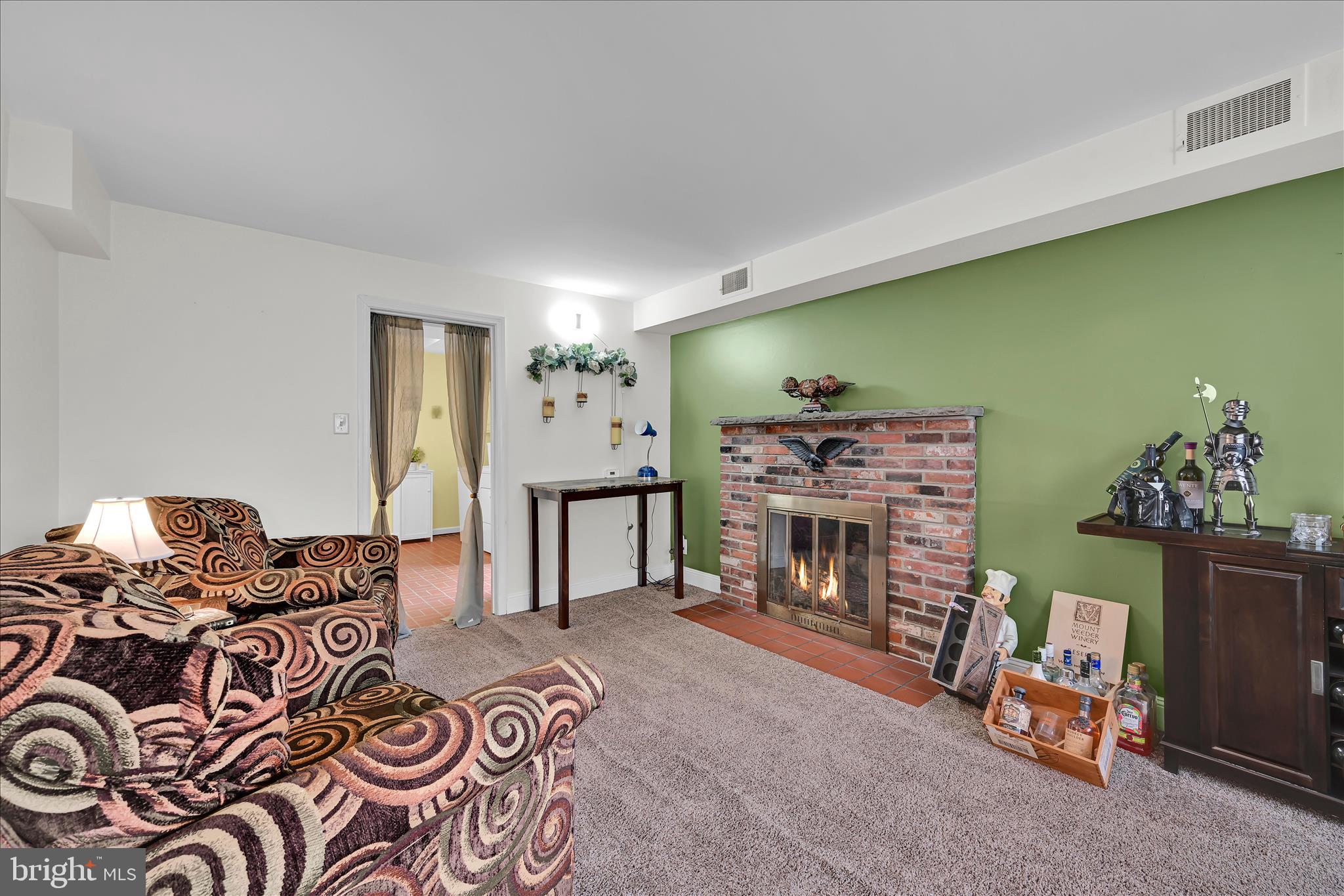 WHITPAIN MANOR - Residential