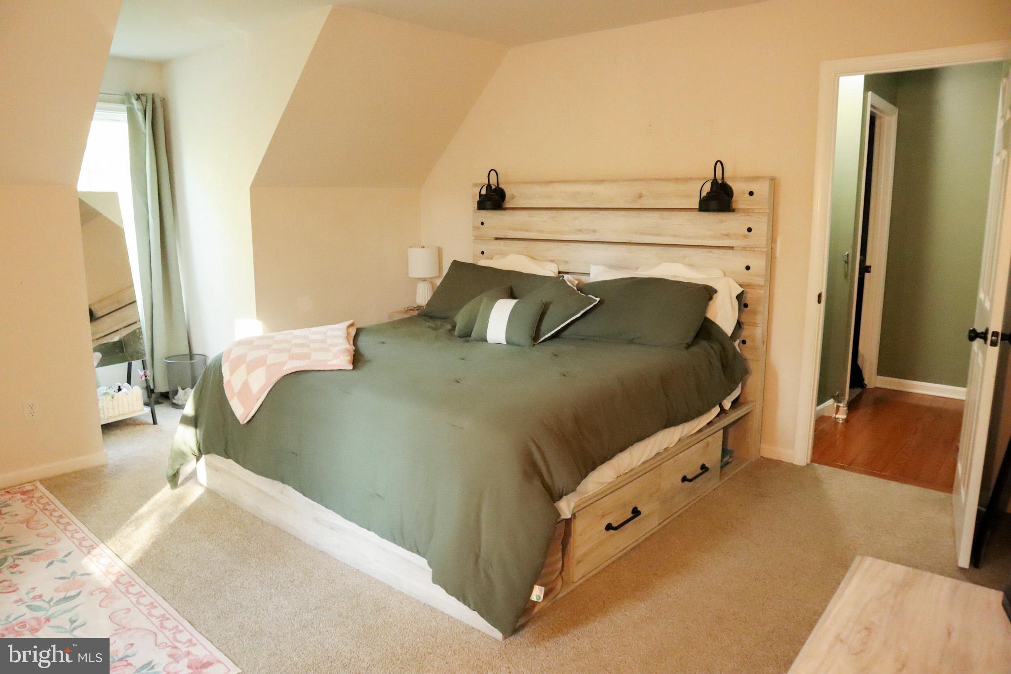 CHESAPEAKE LANDING - Residential