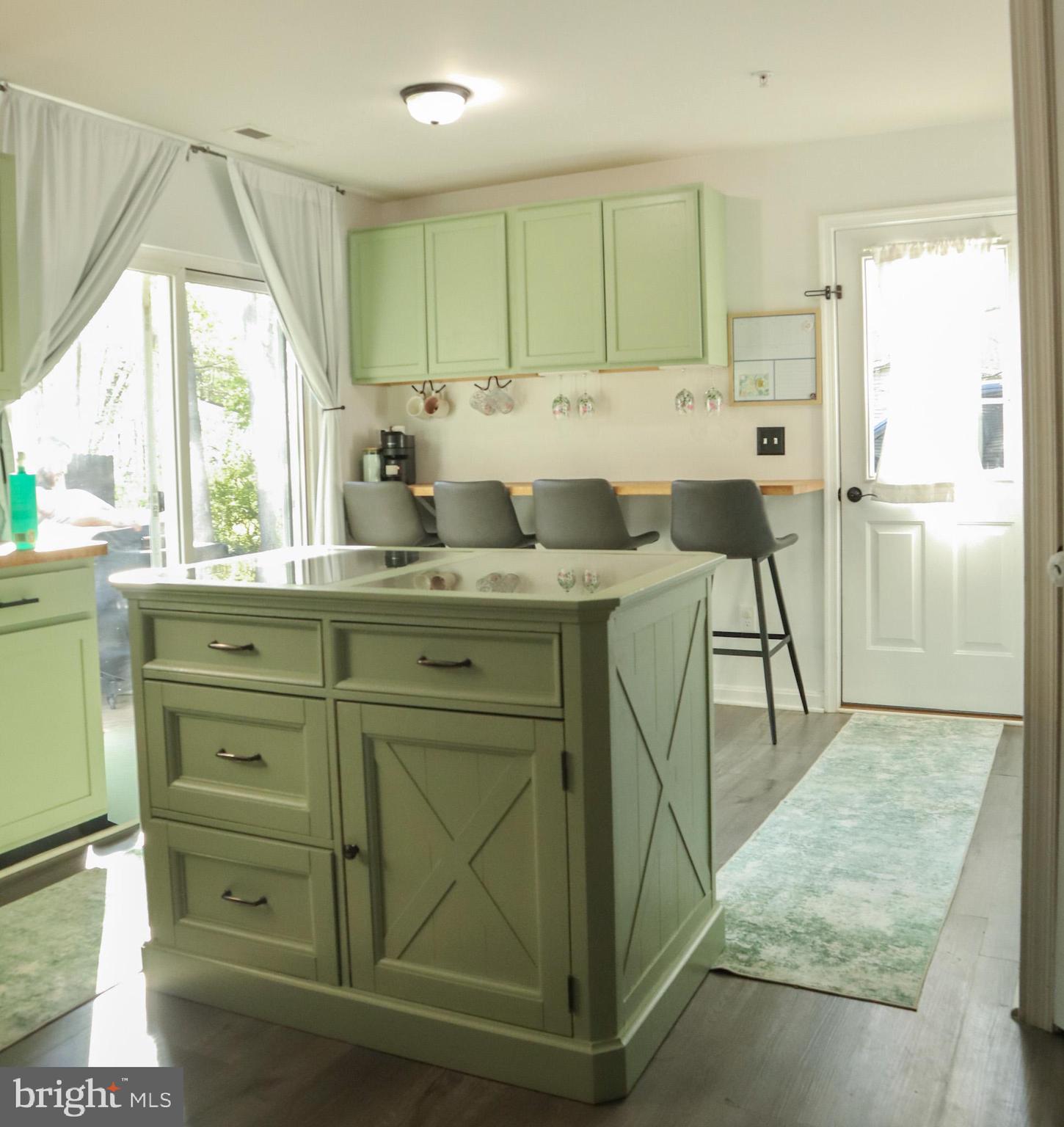 CHESAPEAKE LANDING - Residential