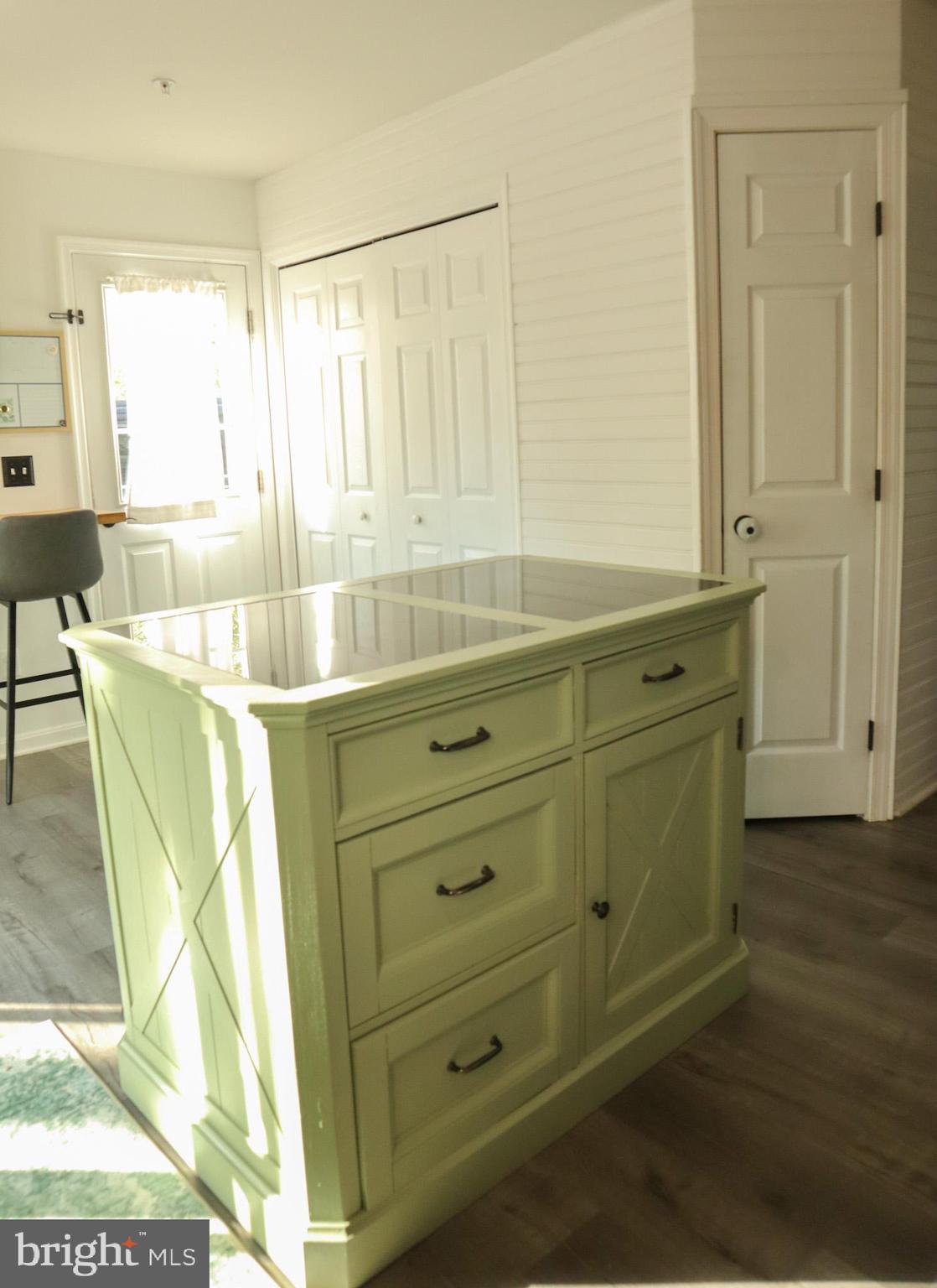 CHESAPEAKE LANDING - Residential